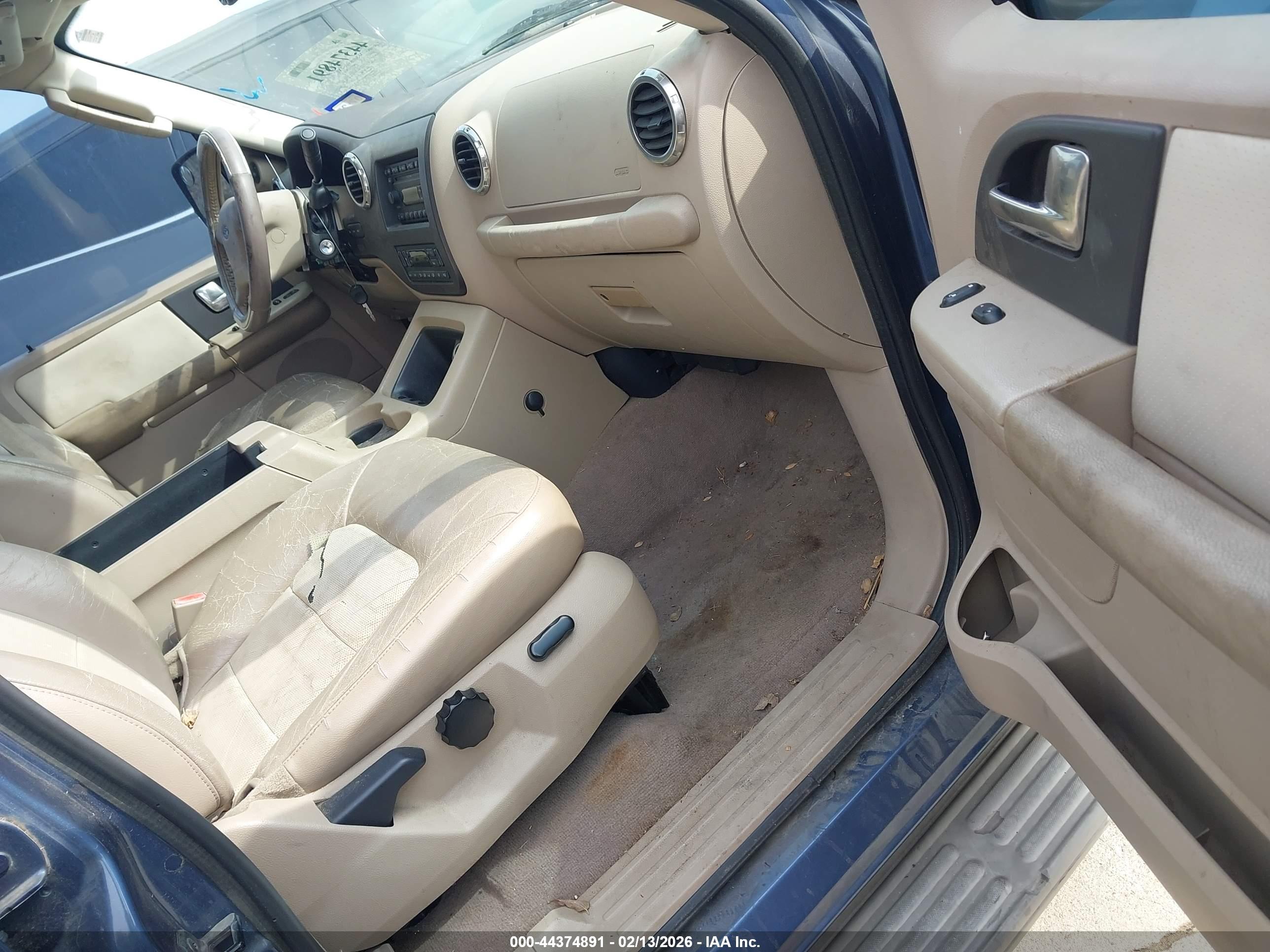 FORD EXPEDITION image 5