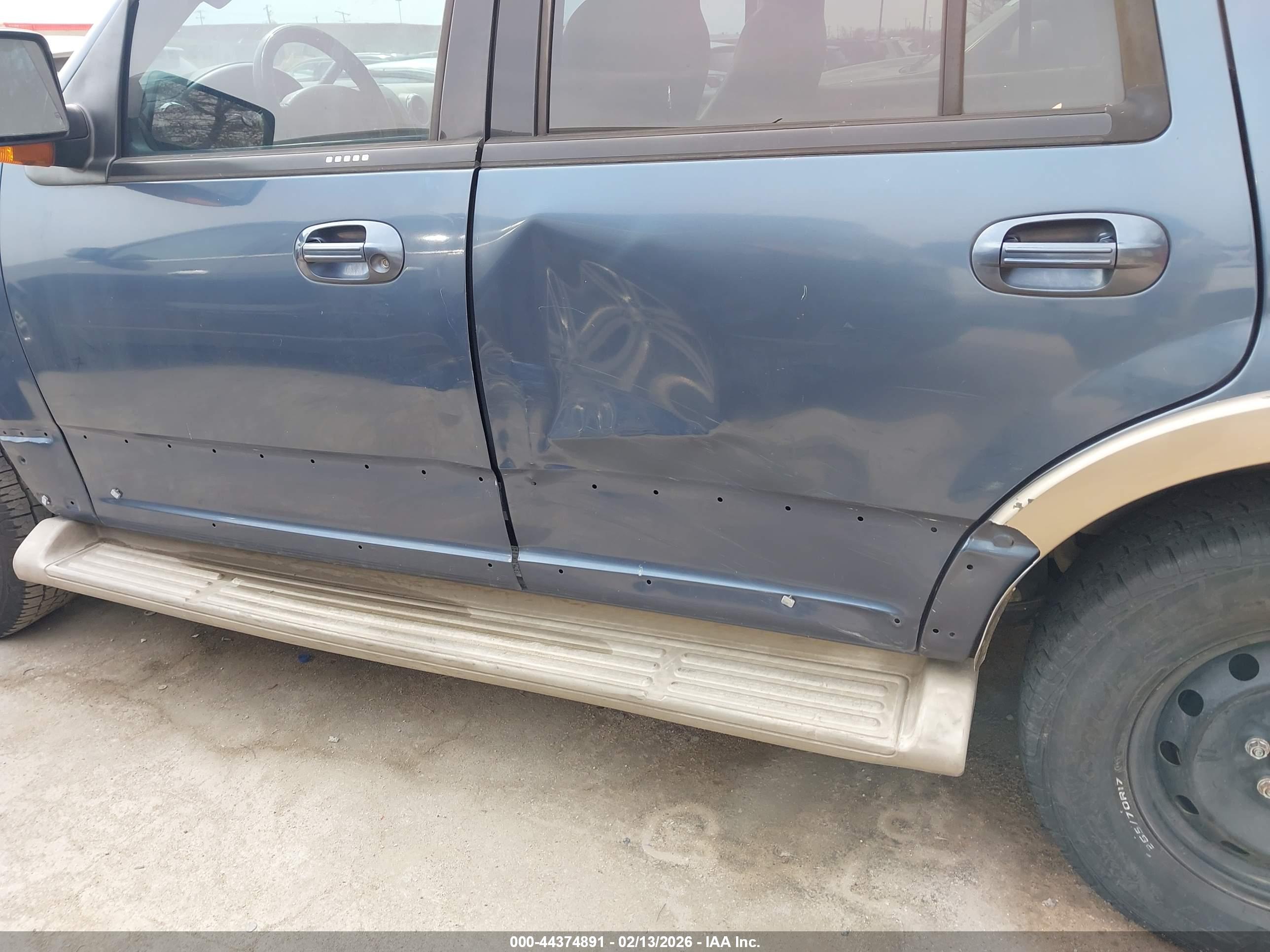FORD EXPEDITION image 6