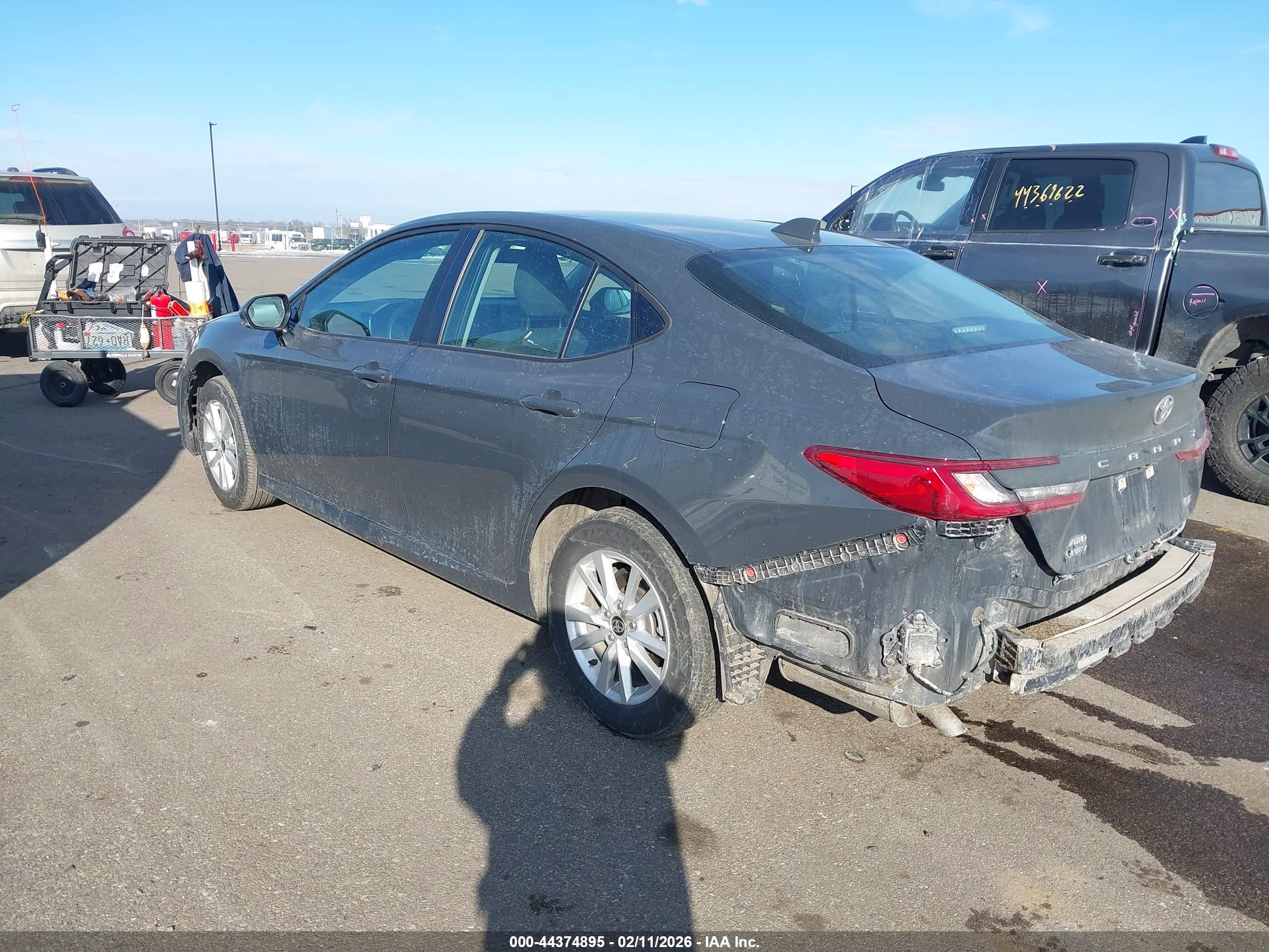 TOYOTA CAMRY image 3
