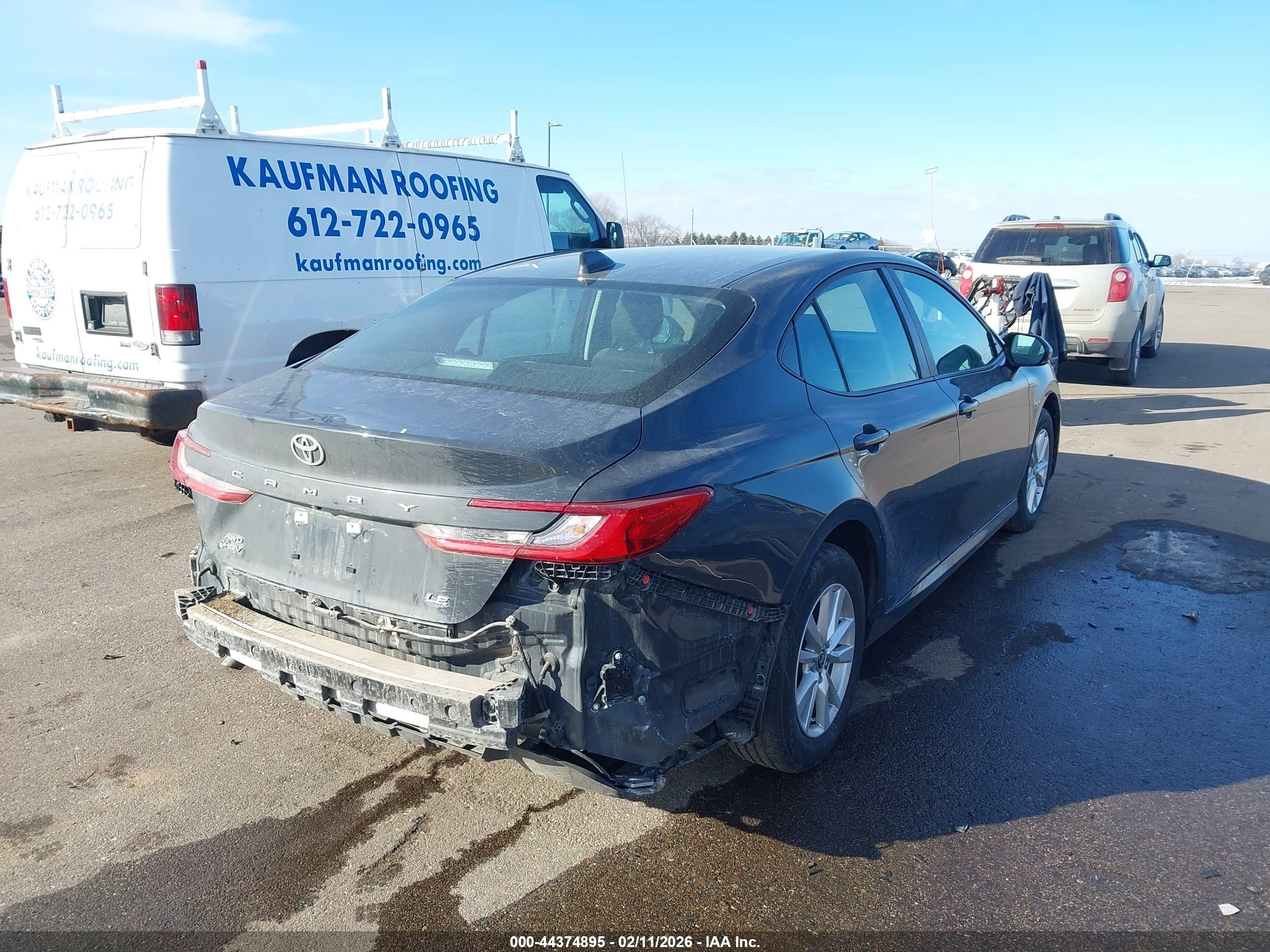 TOYOTA CAMRY image 4