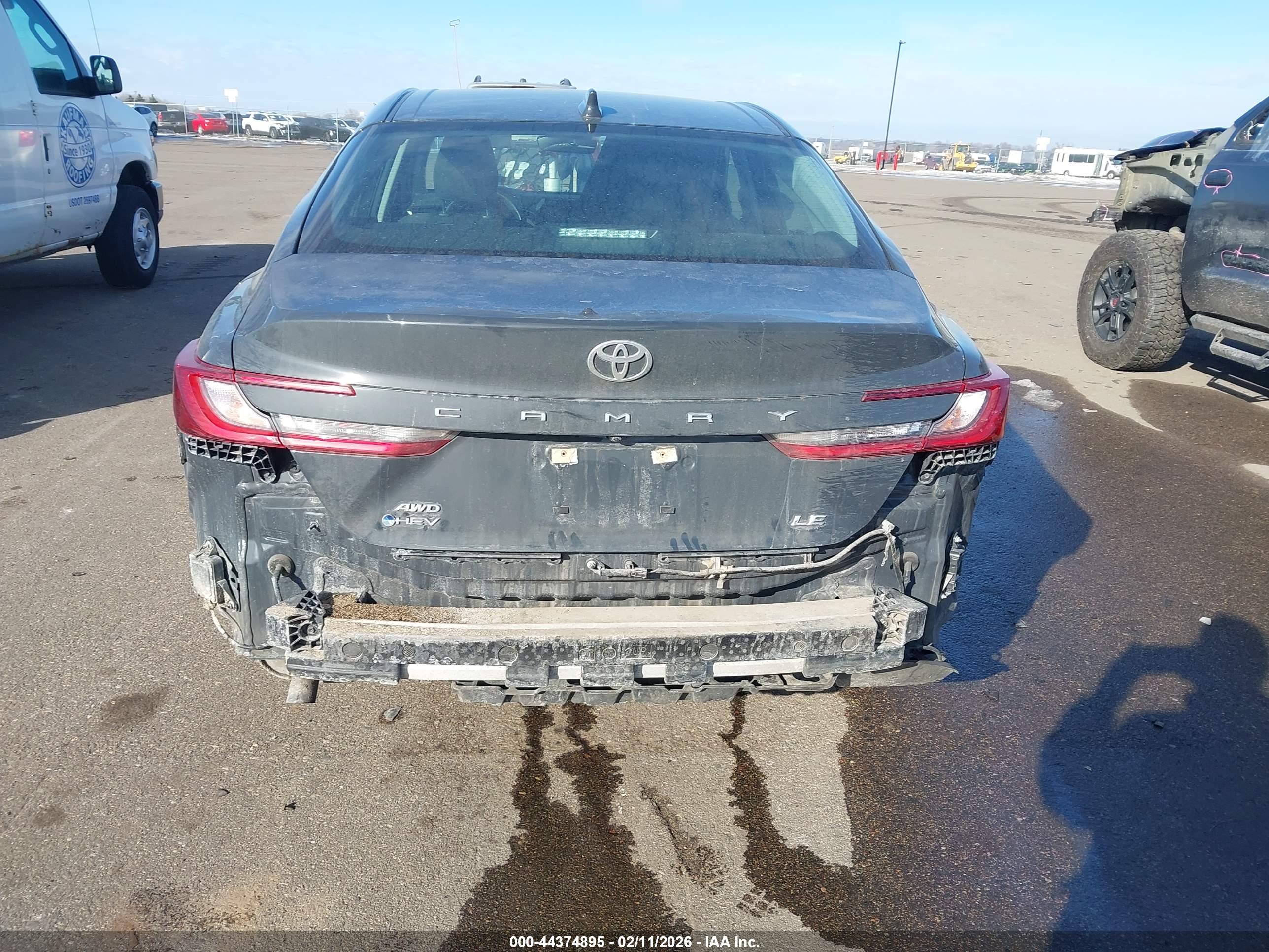 TOYOTA CAMRY image 6