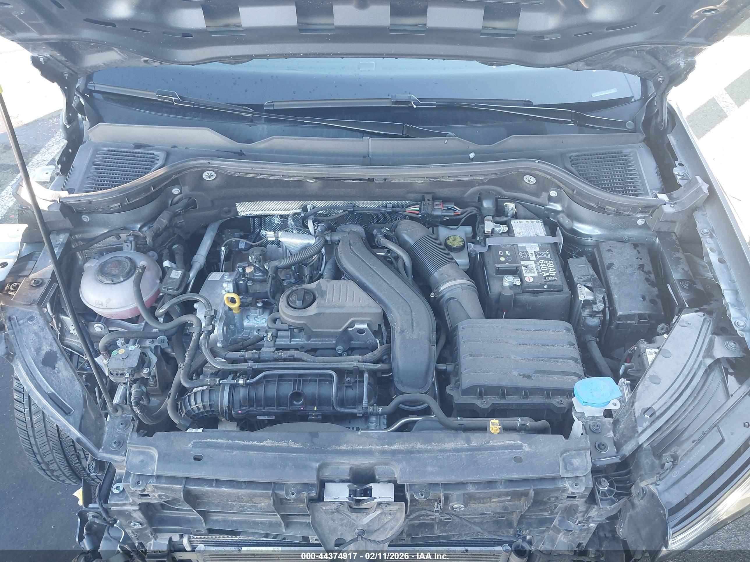 VOLKSWAGEN TAOS image 10