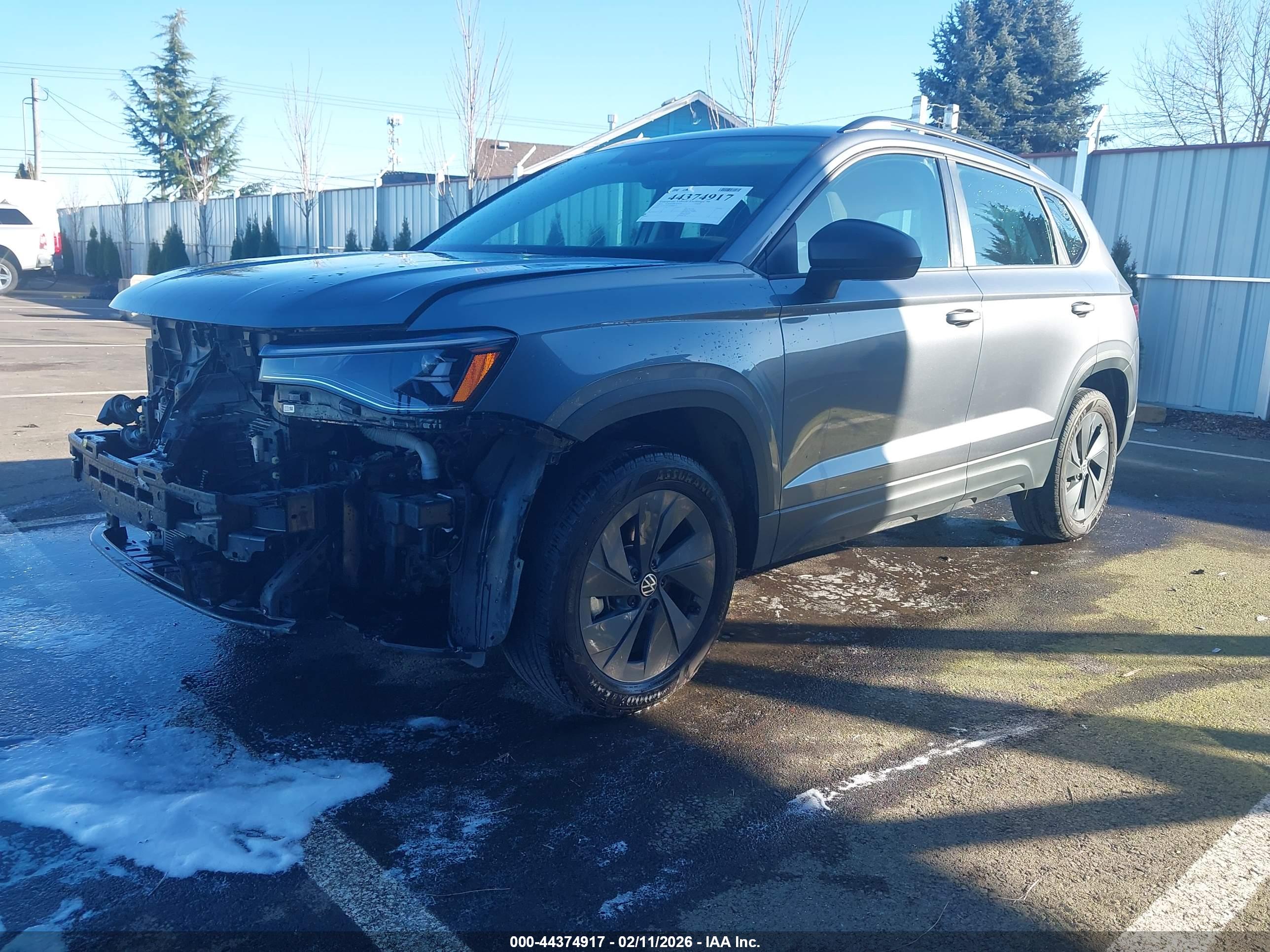 VOLKSWAGEN TAOS image 2