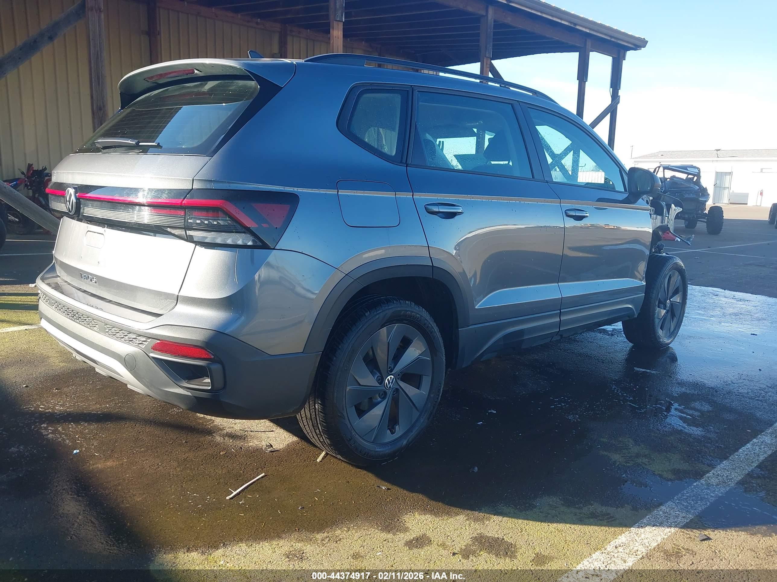 VOLKSWAGEN TAOS image 4