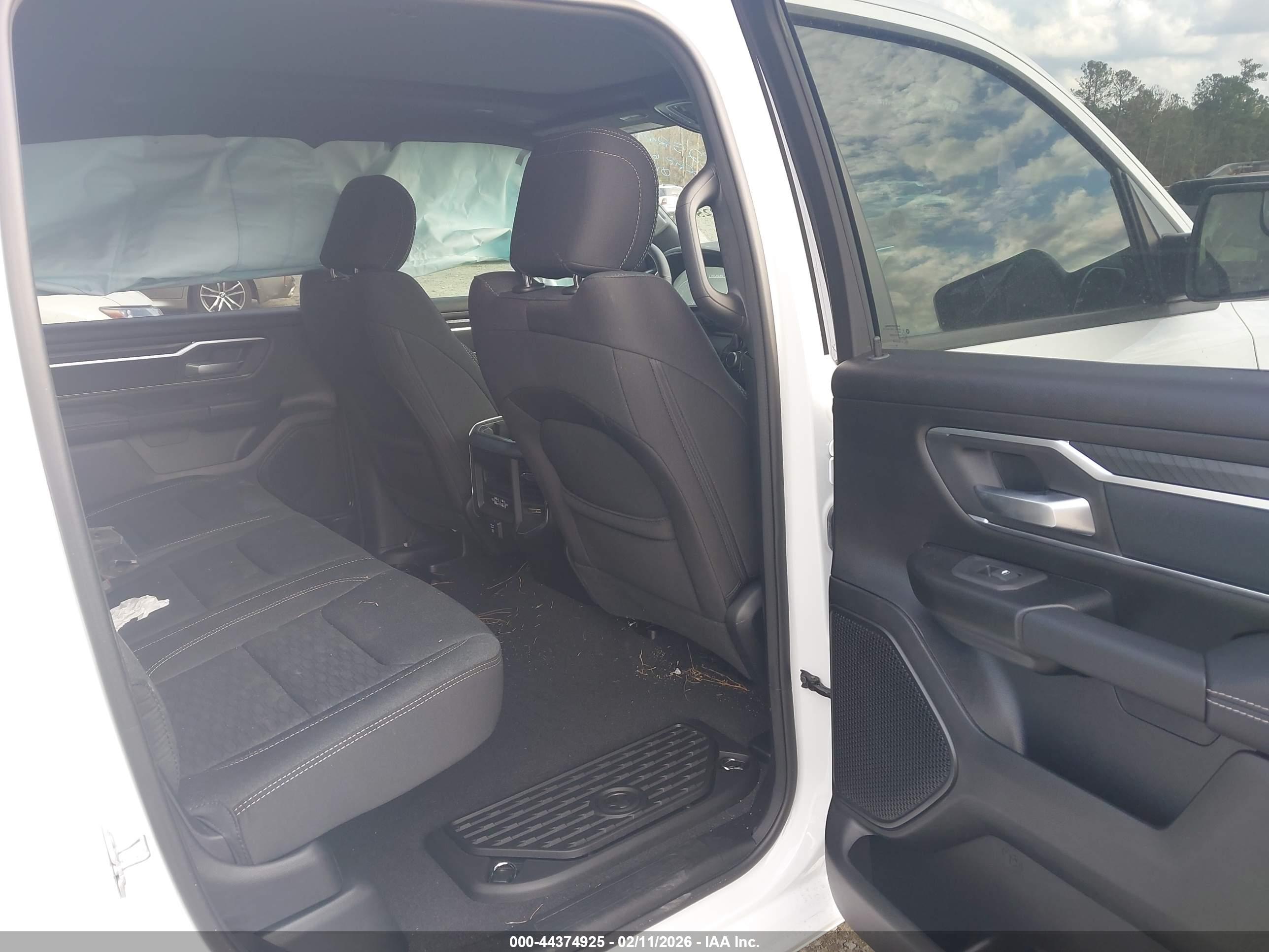 RAM 1500 image 8