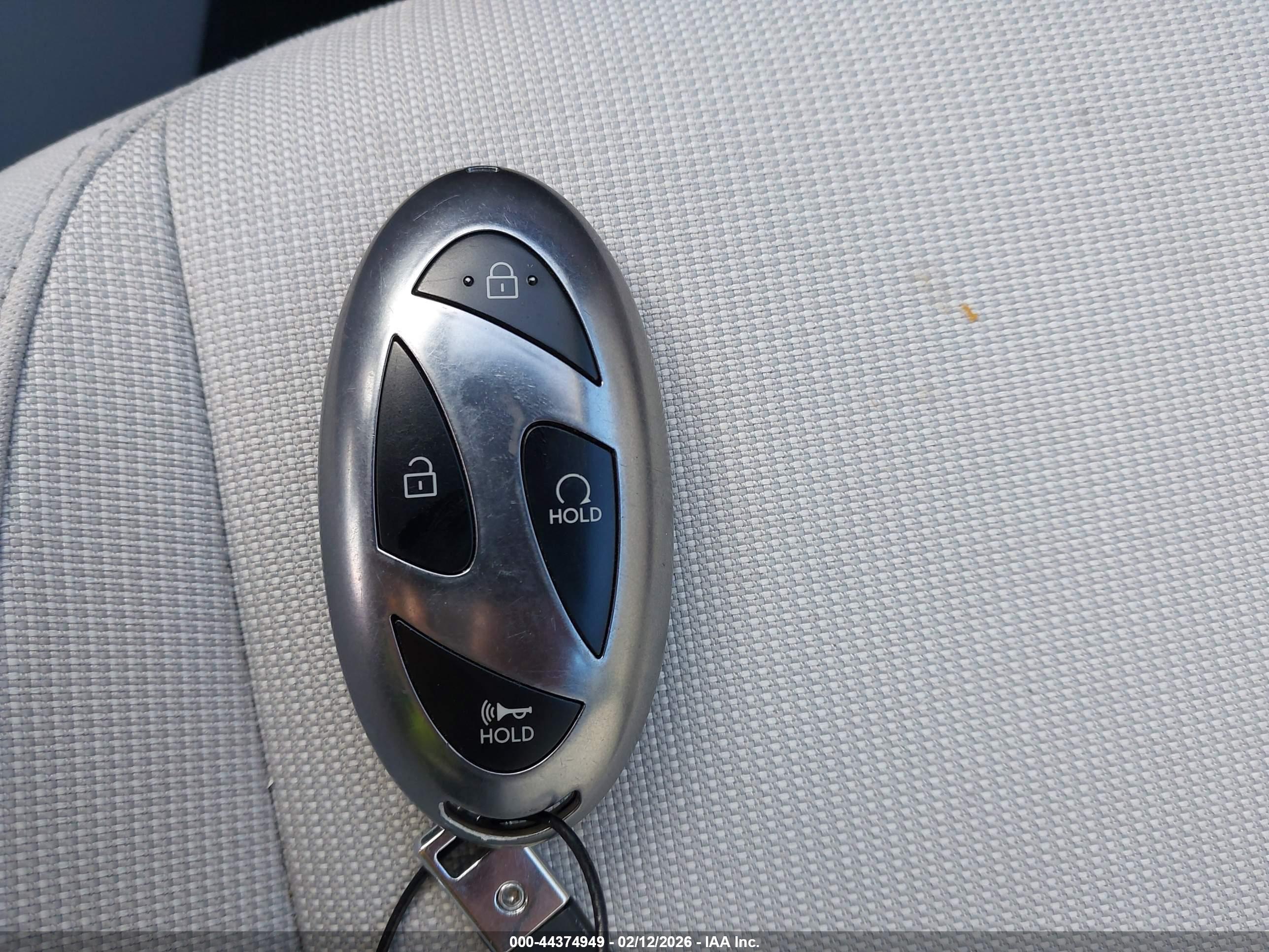HYUNDAI KONA image 11