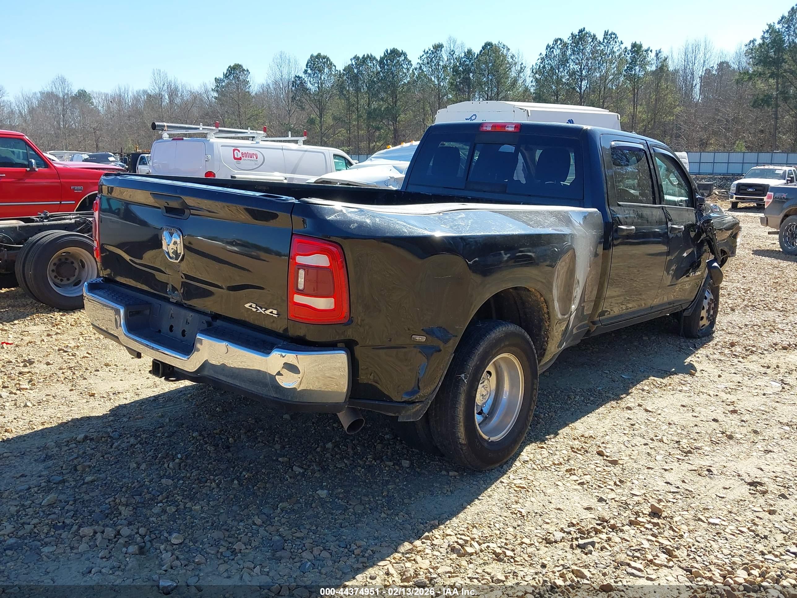 RAM 3500 image 4