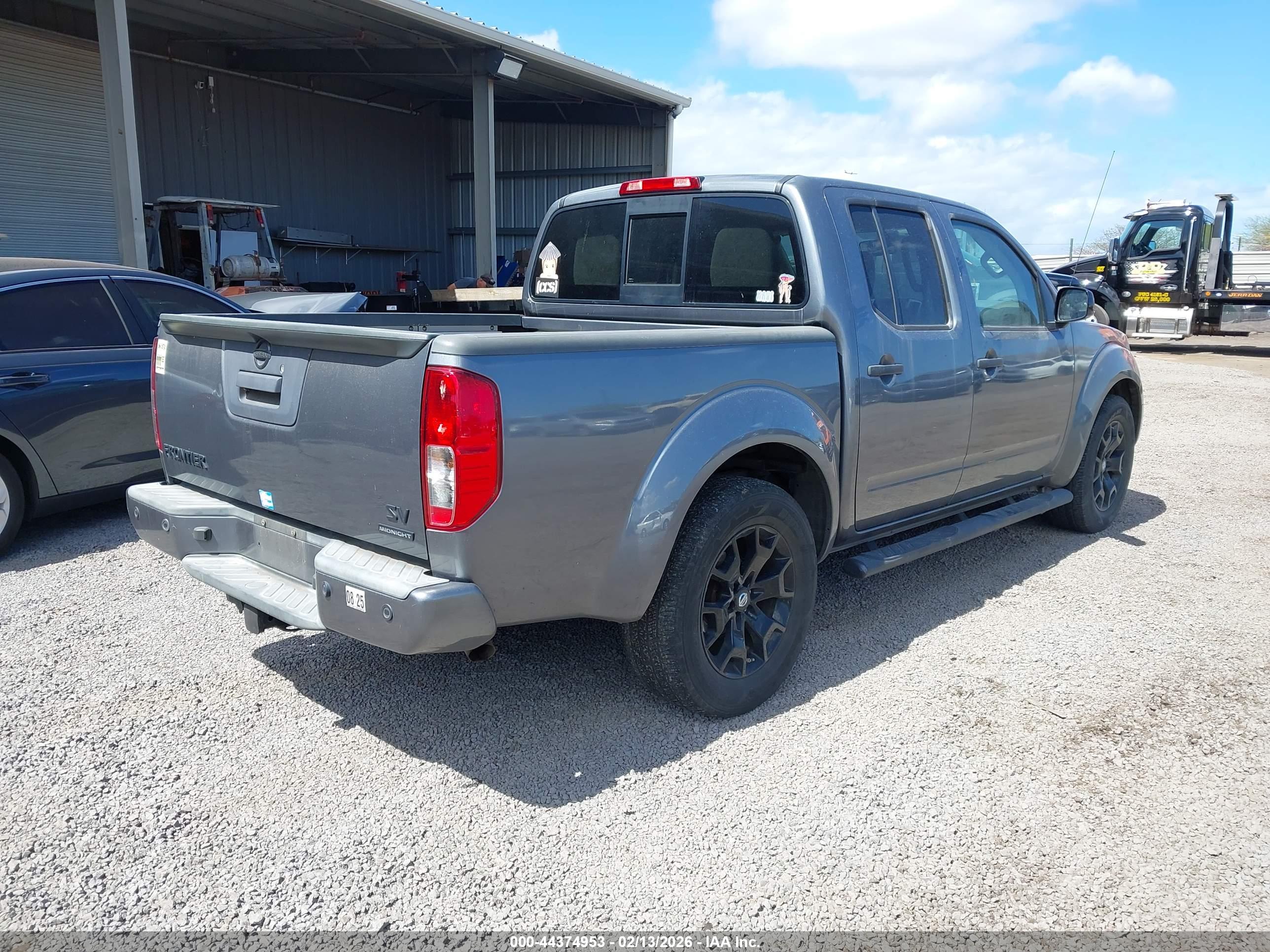 NISSAN FRONTIER image 4