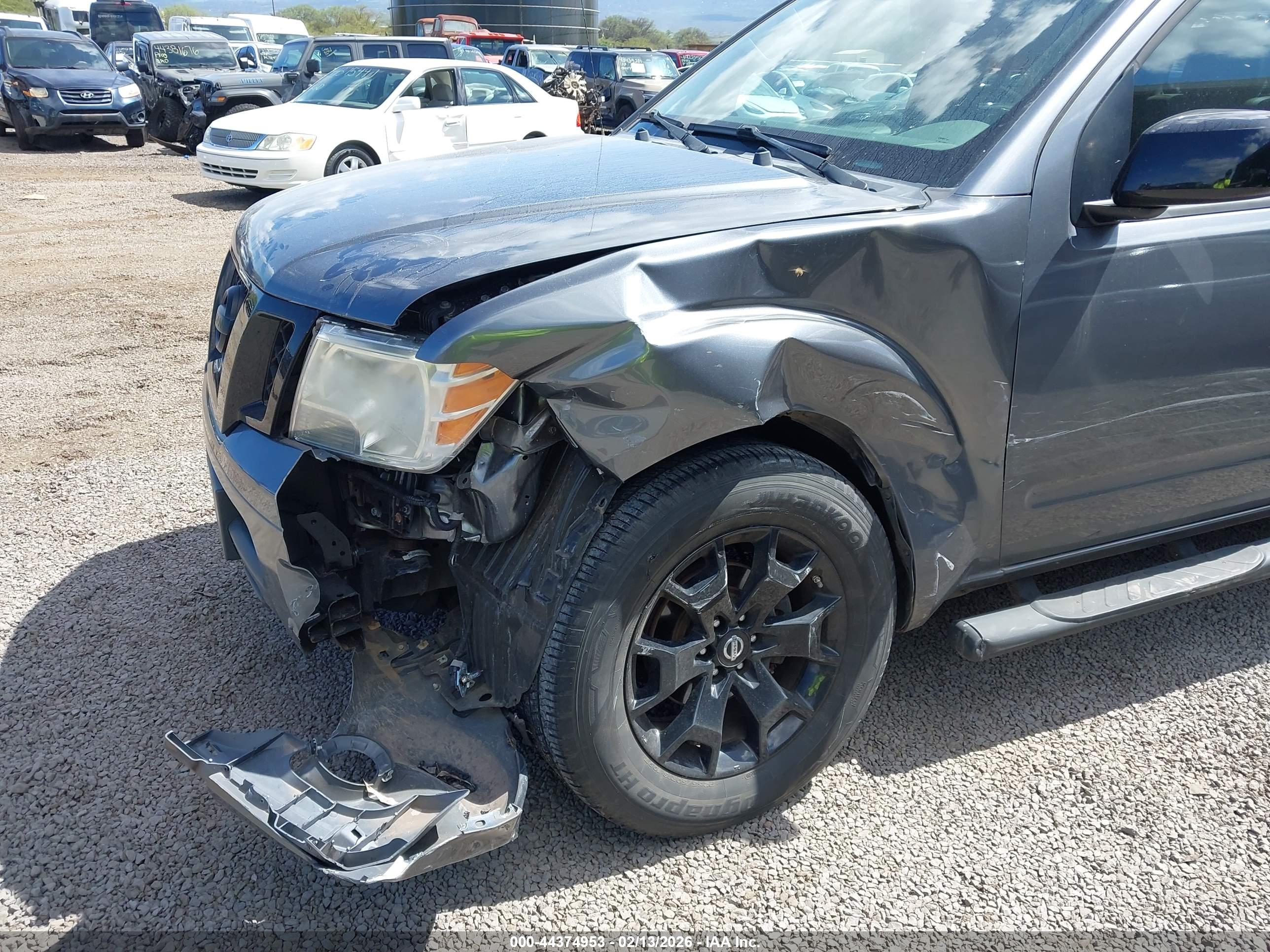 NISSAN FRONTIER image 6