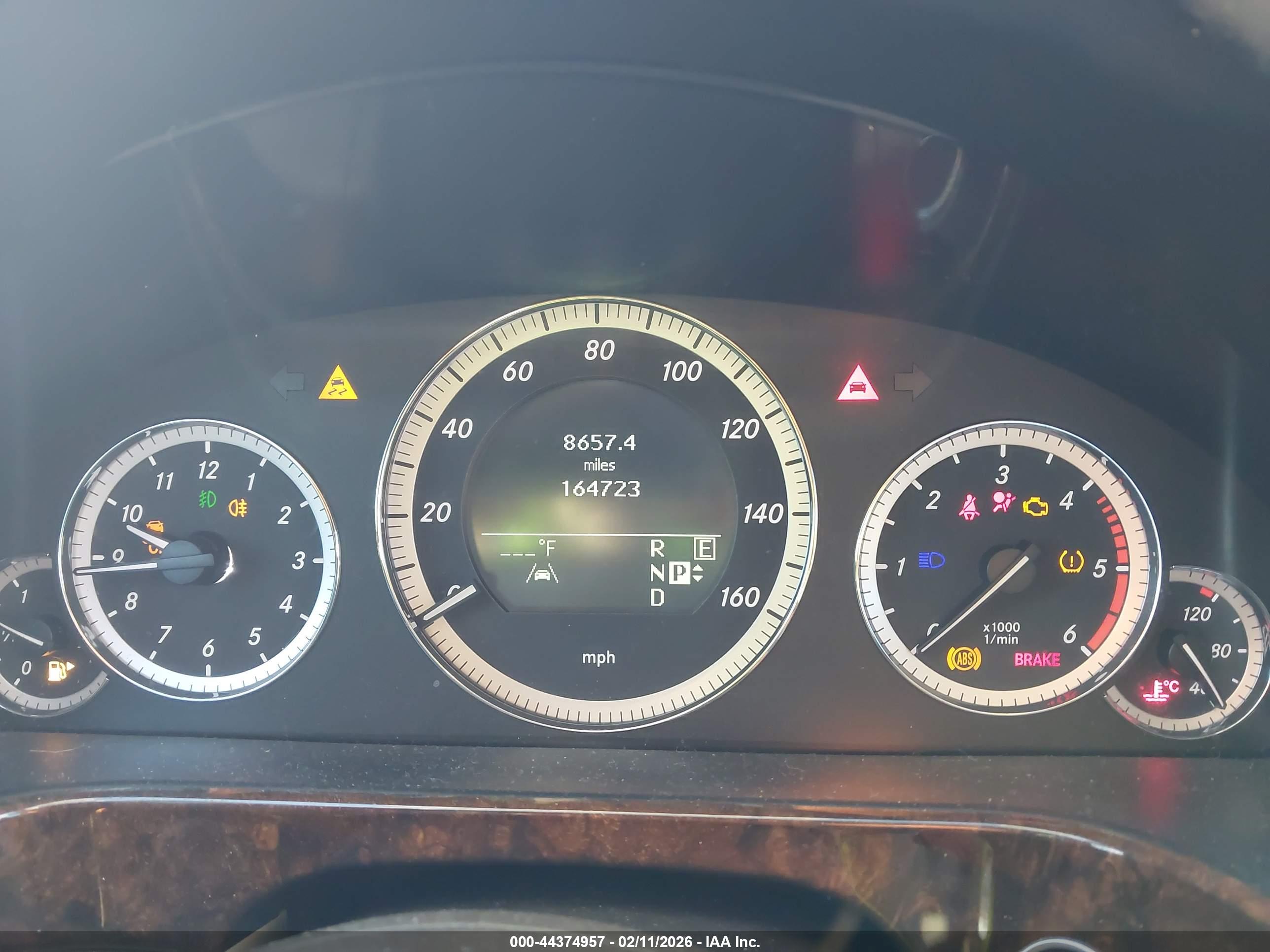 MERCEDES-BENZ E image 7