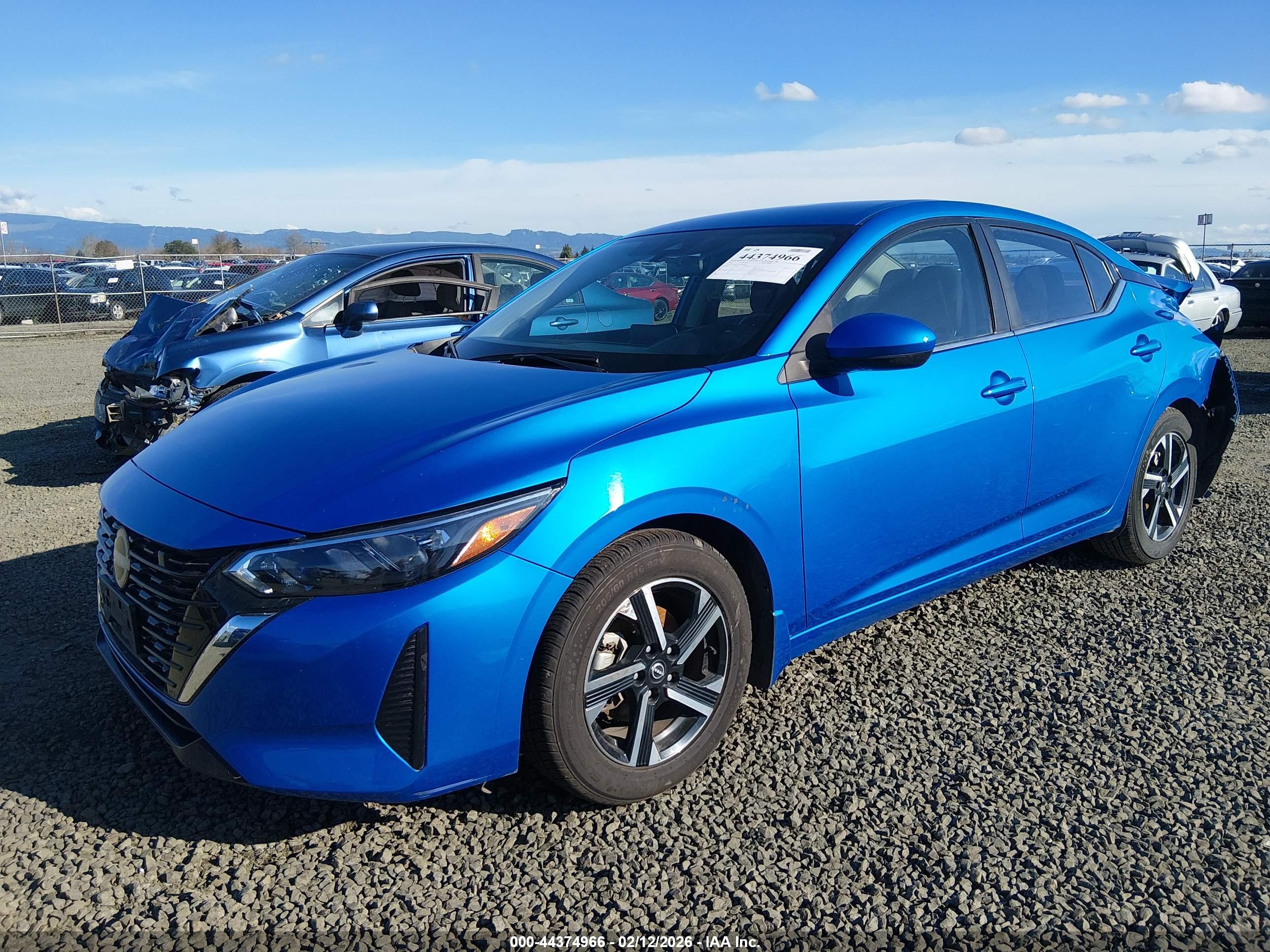 NISSAN SENTRA image 2