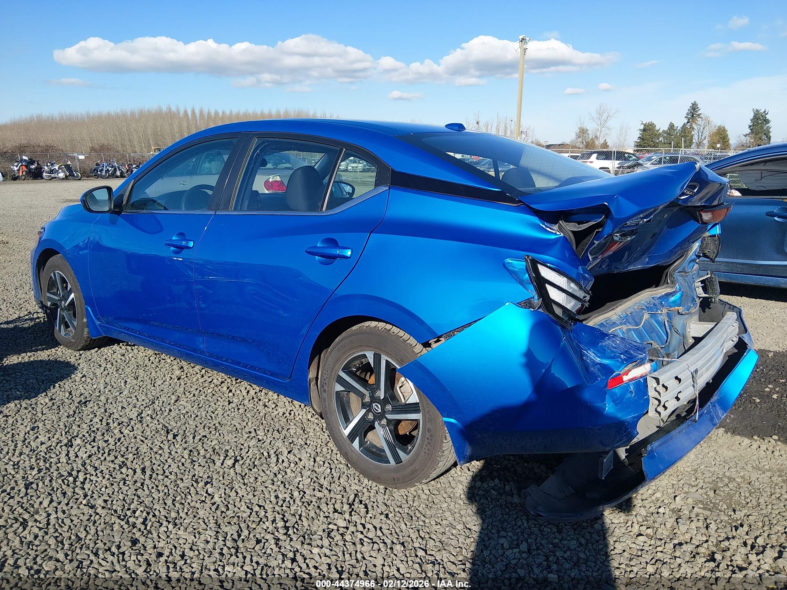 NISSAN SENTRA image 3