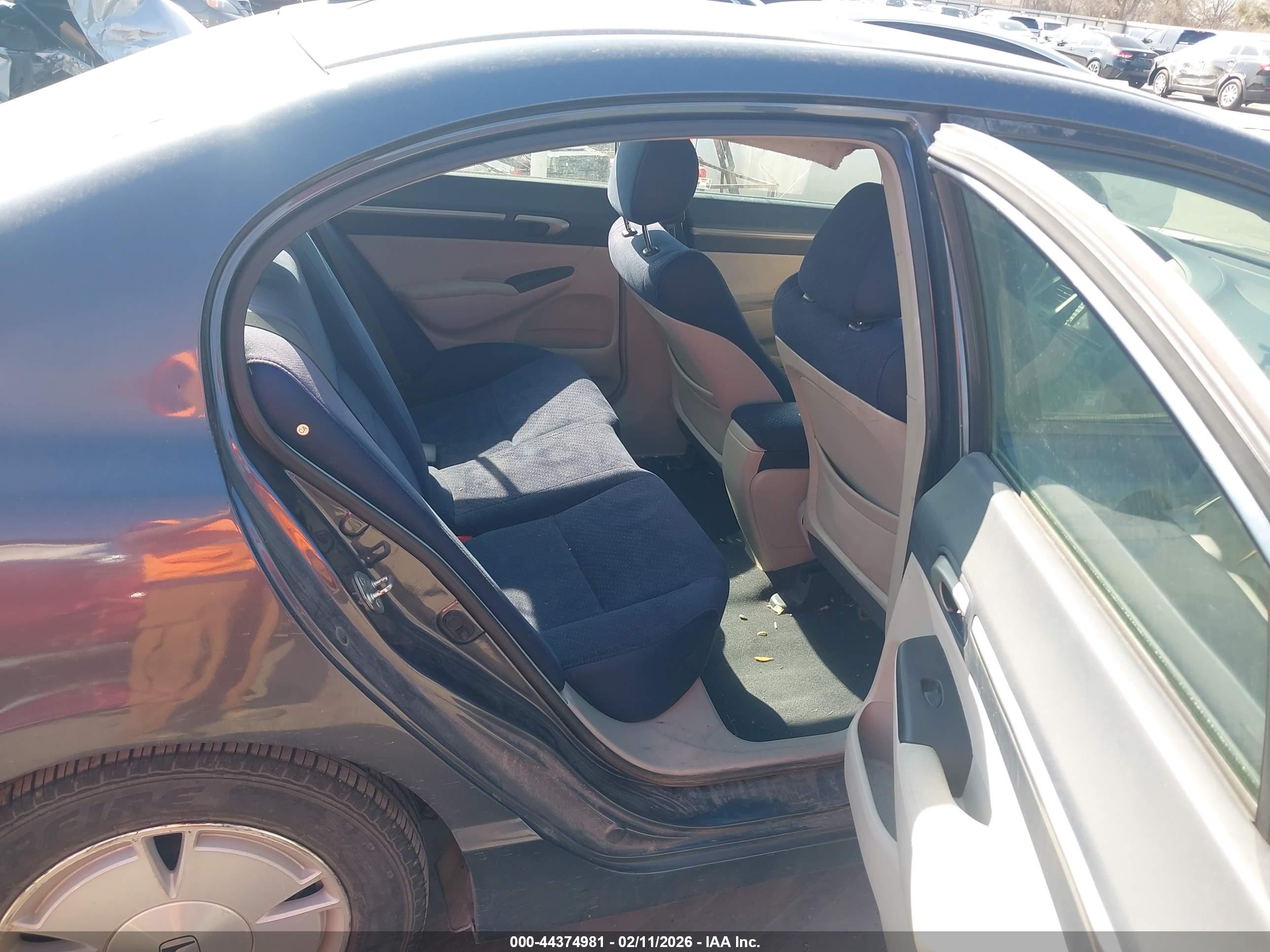 HONDA CIVIC image 8
