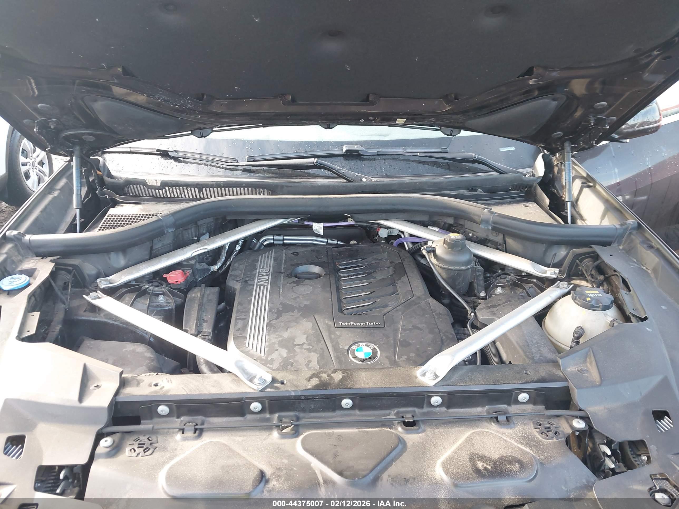 BMW X5 image 10