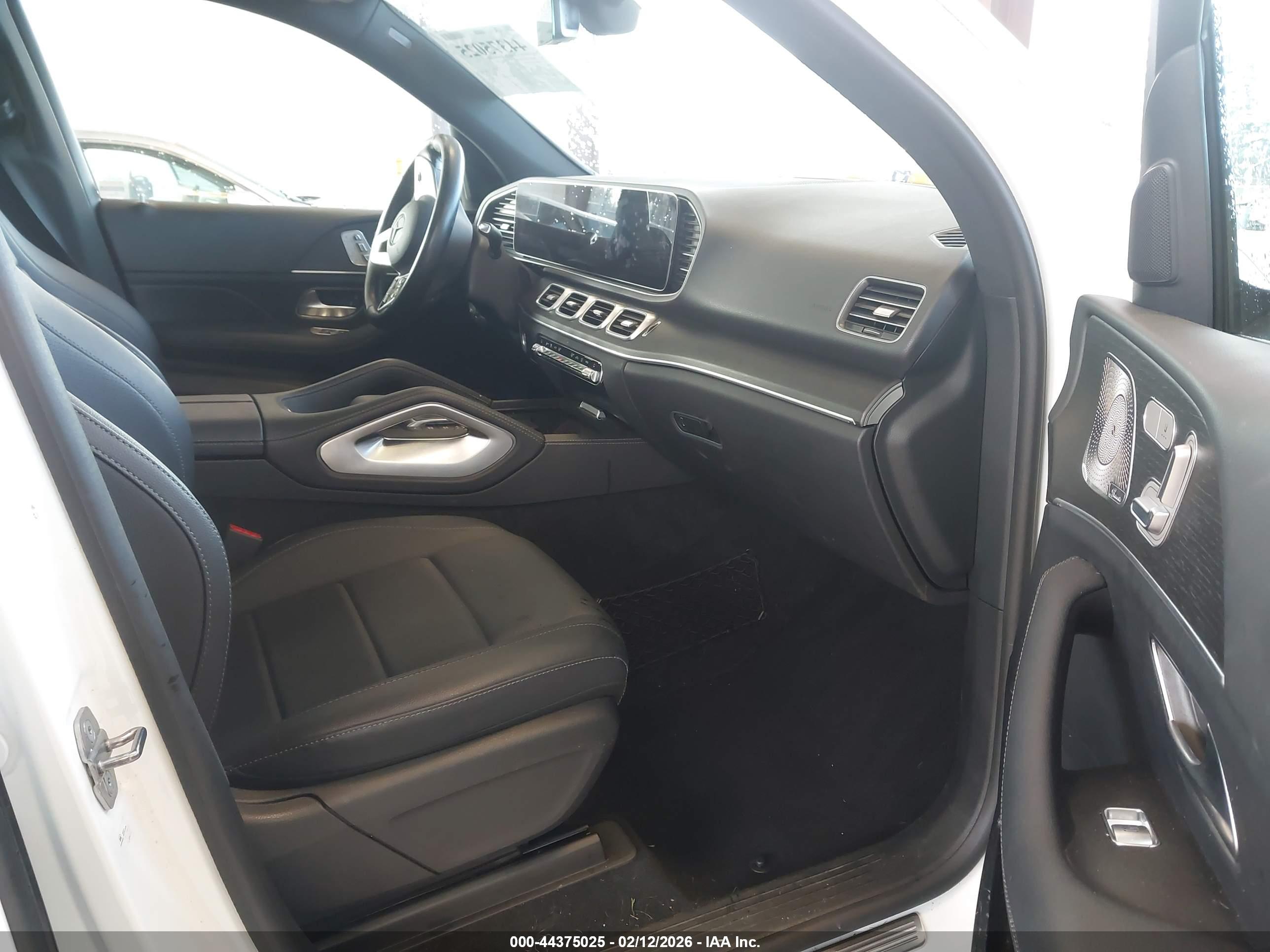 MERCEDES-BENZ GLE image 5