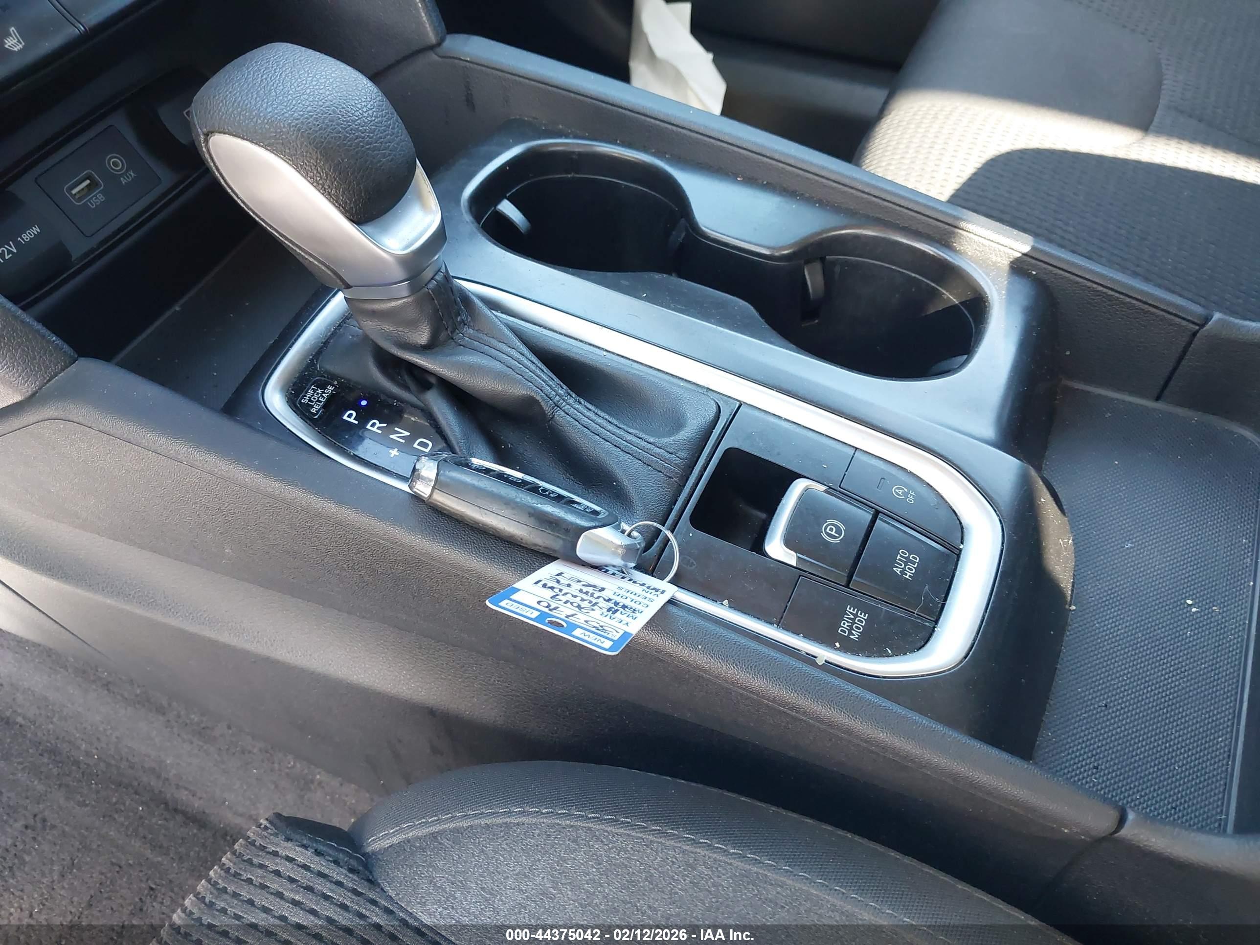 HYUNDAI SANTA image 11