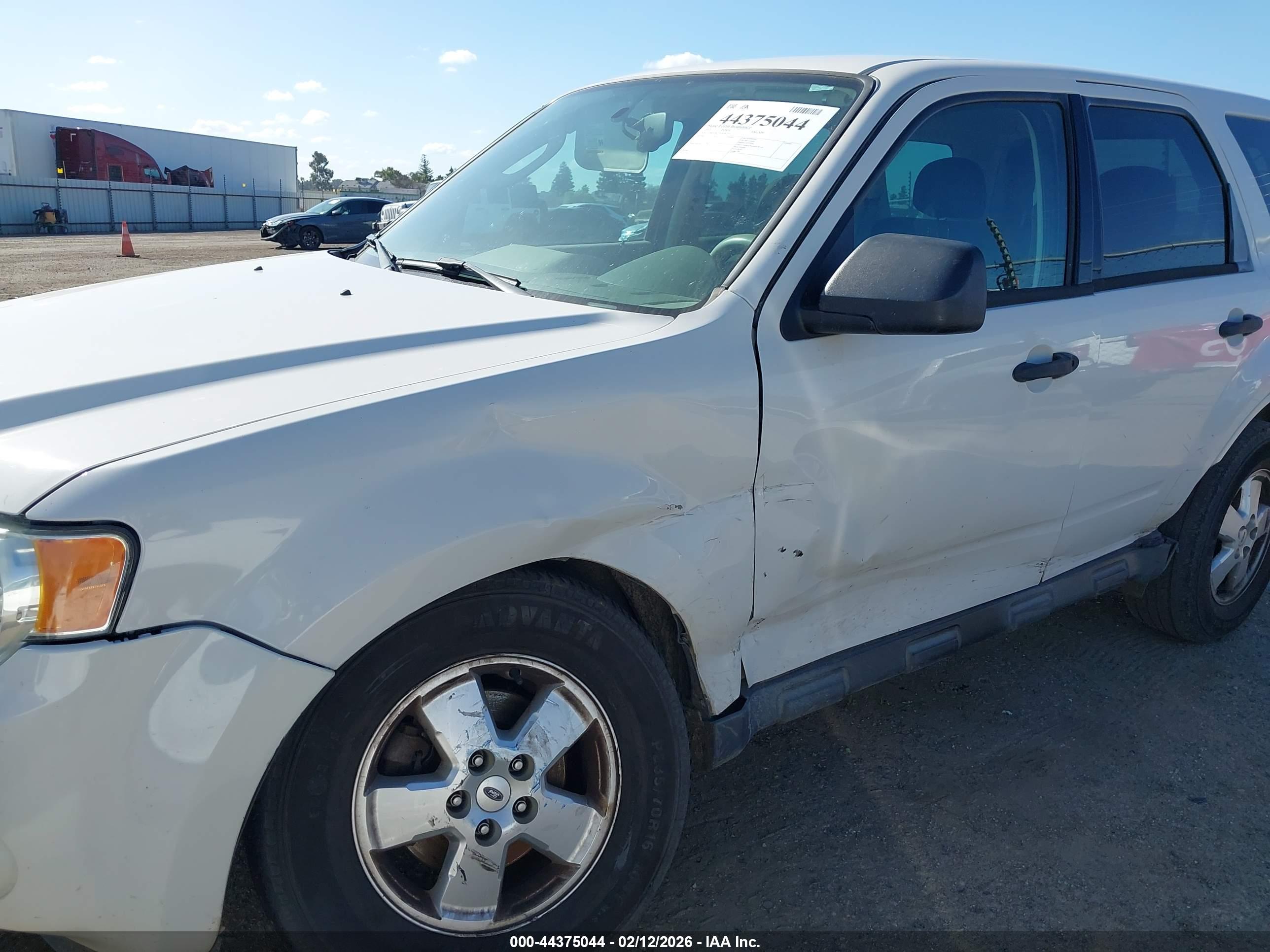 FORD ESCAPE image 6