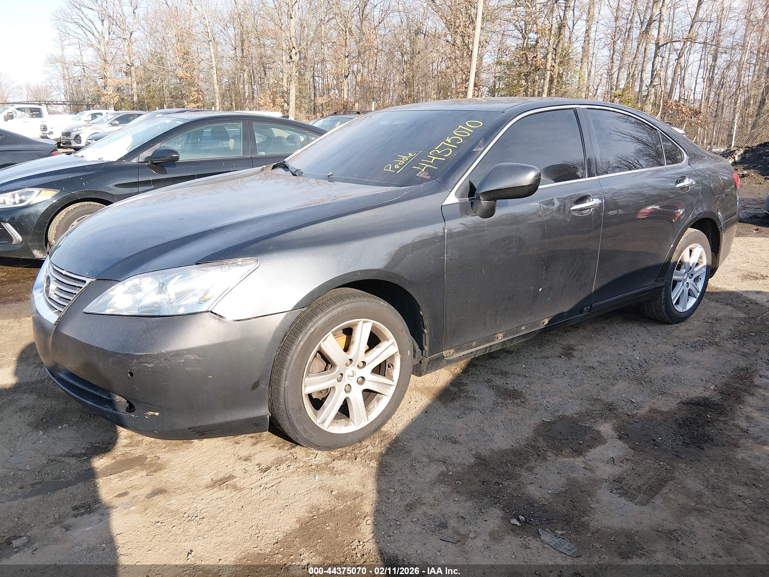 LEXUS ES image 2