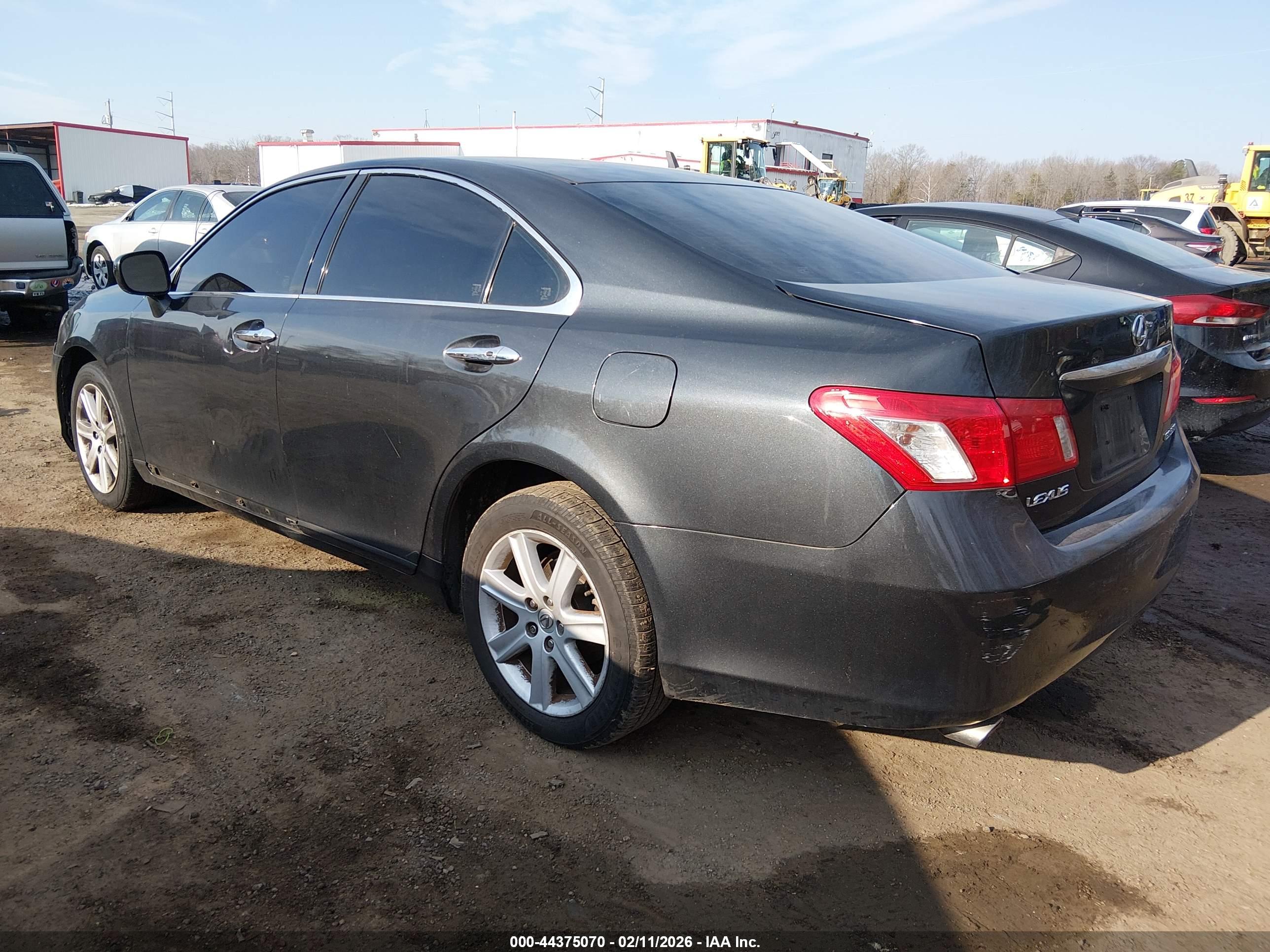 LEXUS ES image 3