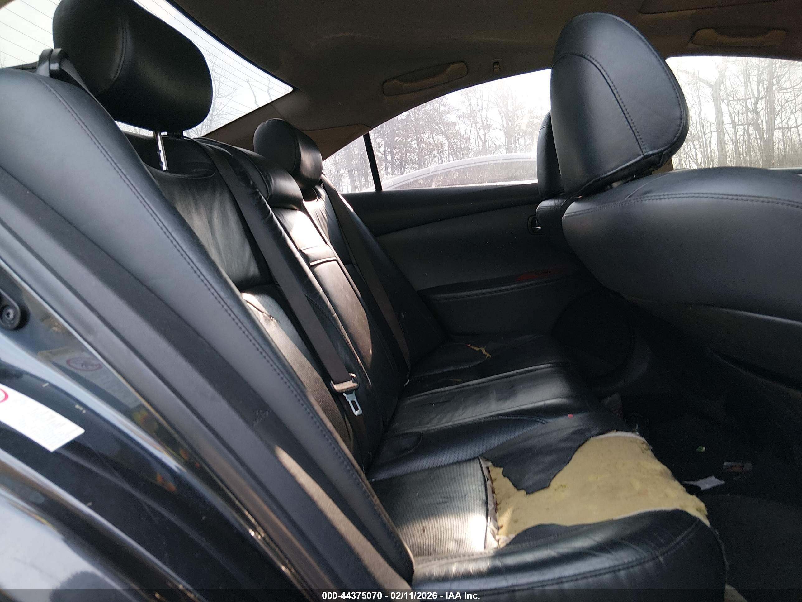 LEXUS ES image 8