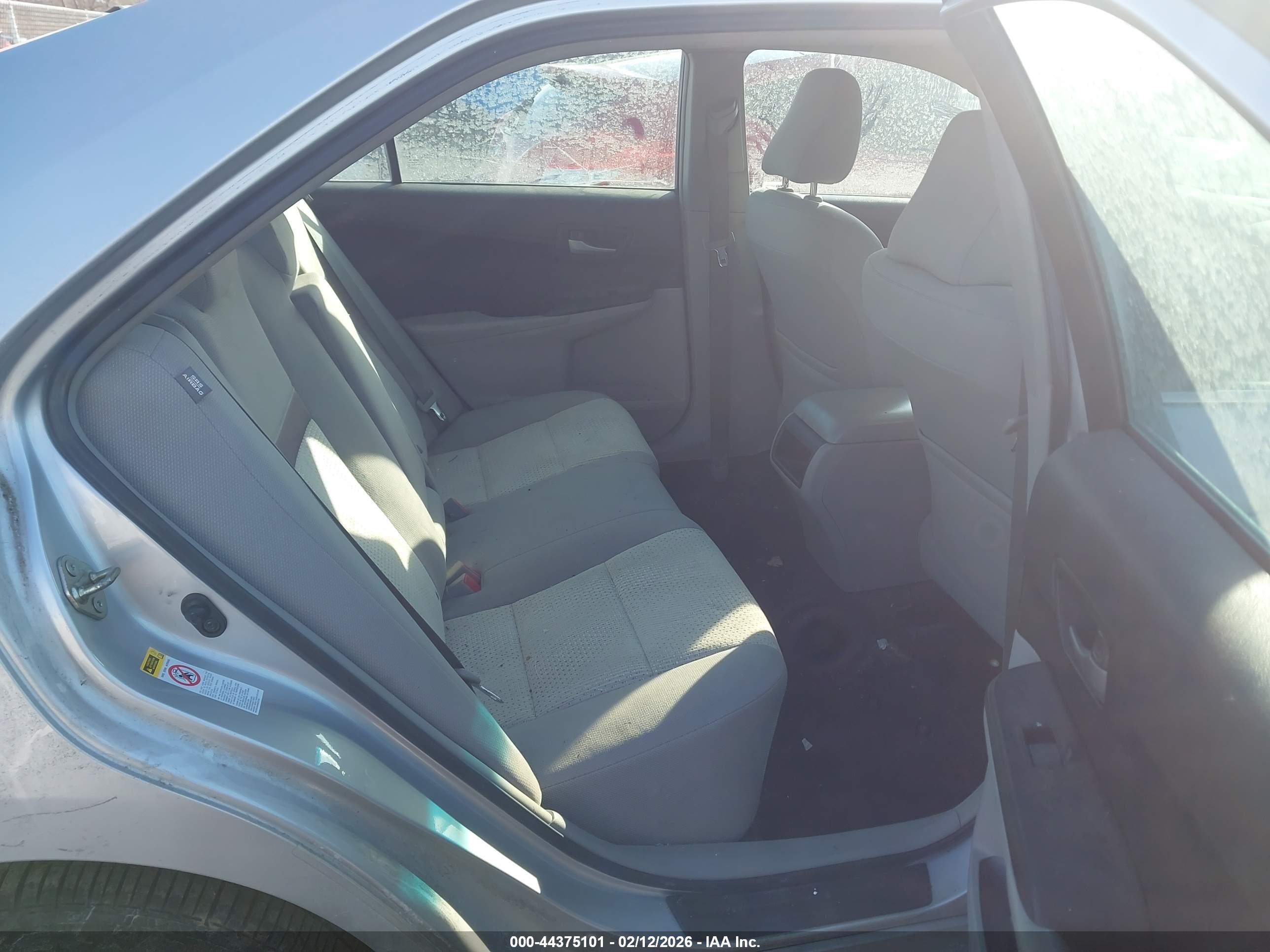 TOYOTA CAMRY image 8
