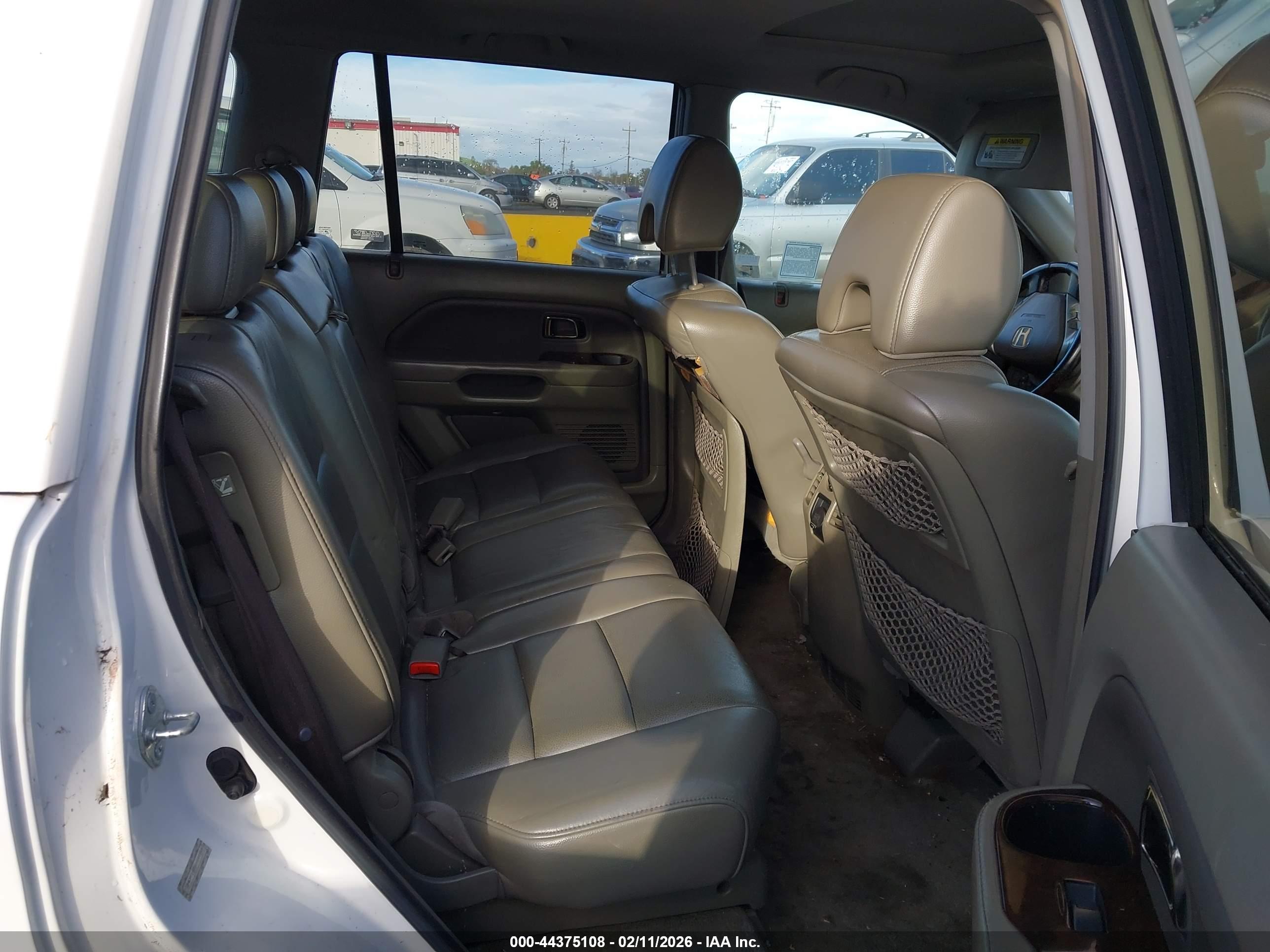 HONDA PILOT image 8