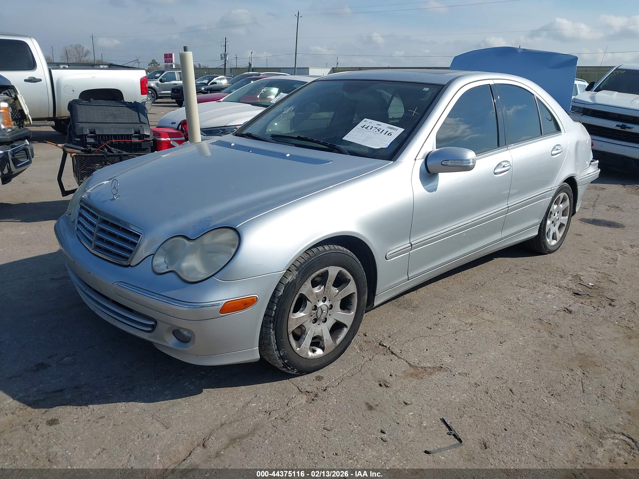 MERCEDES-BENZ C image 2