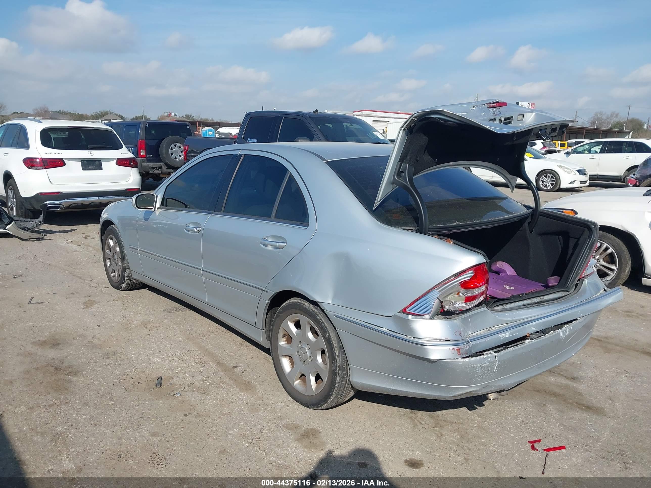 MERCEDES-BENZ C image 3