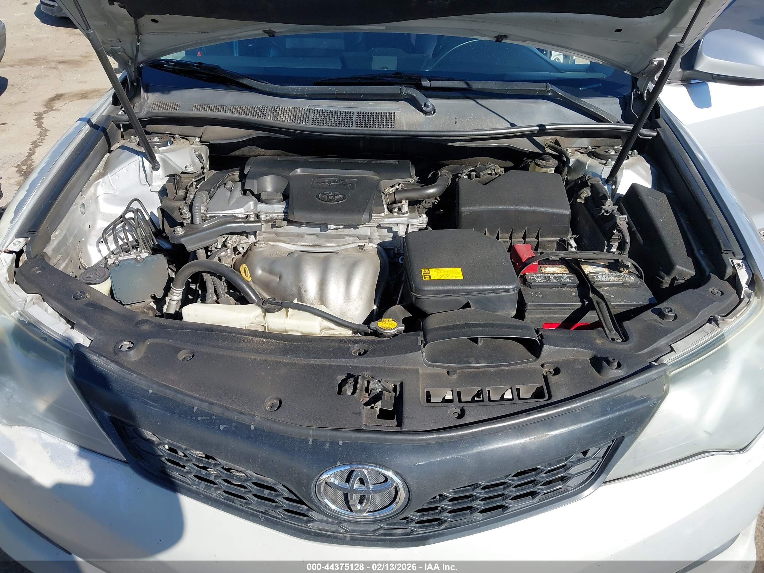 TOYOTA CAMRY image 10