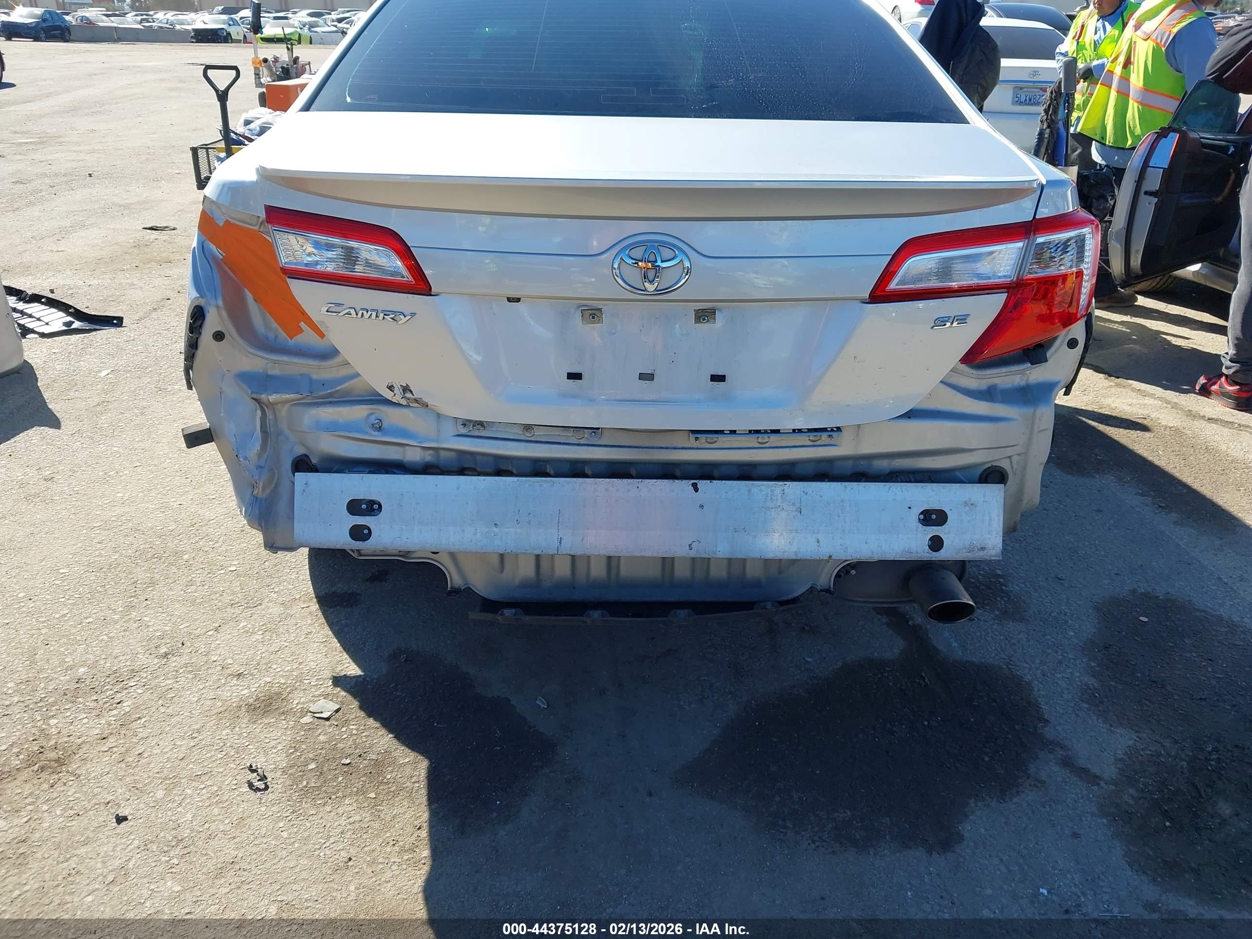 TOYOTA CAMRY image 6
