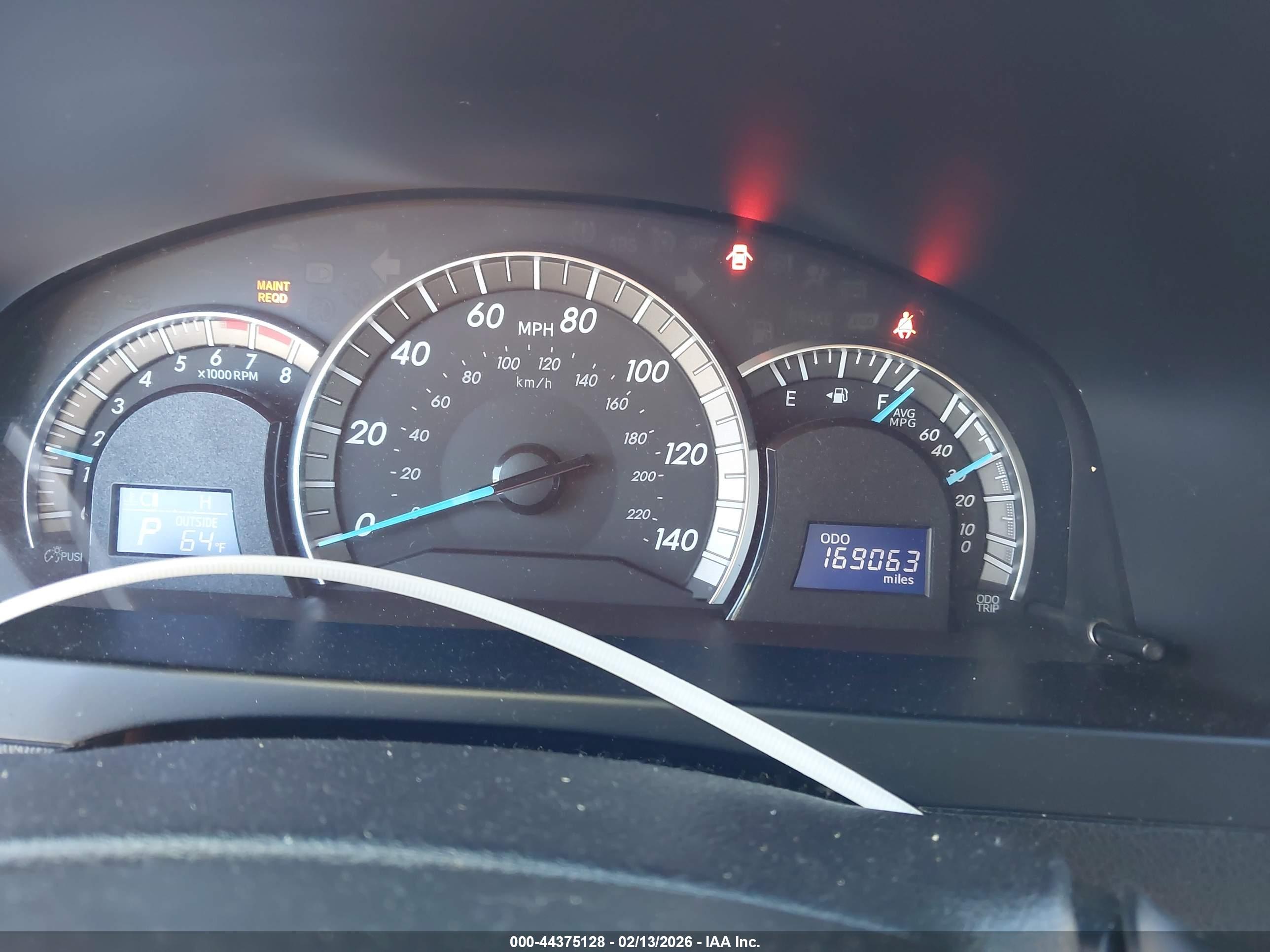 TOYOTA CAMRY image 7