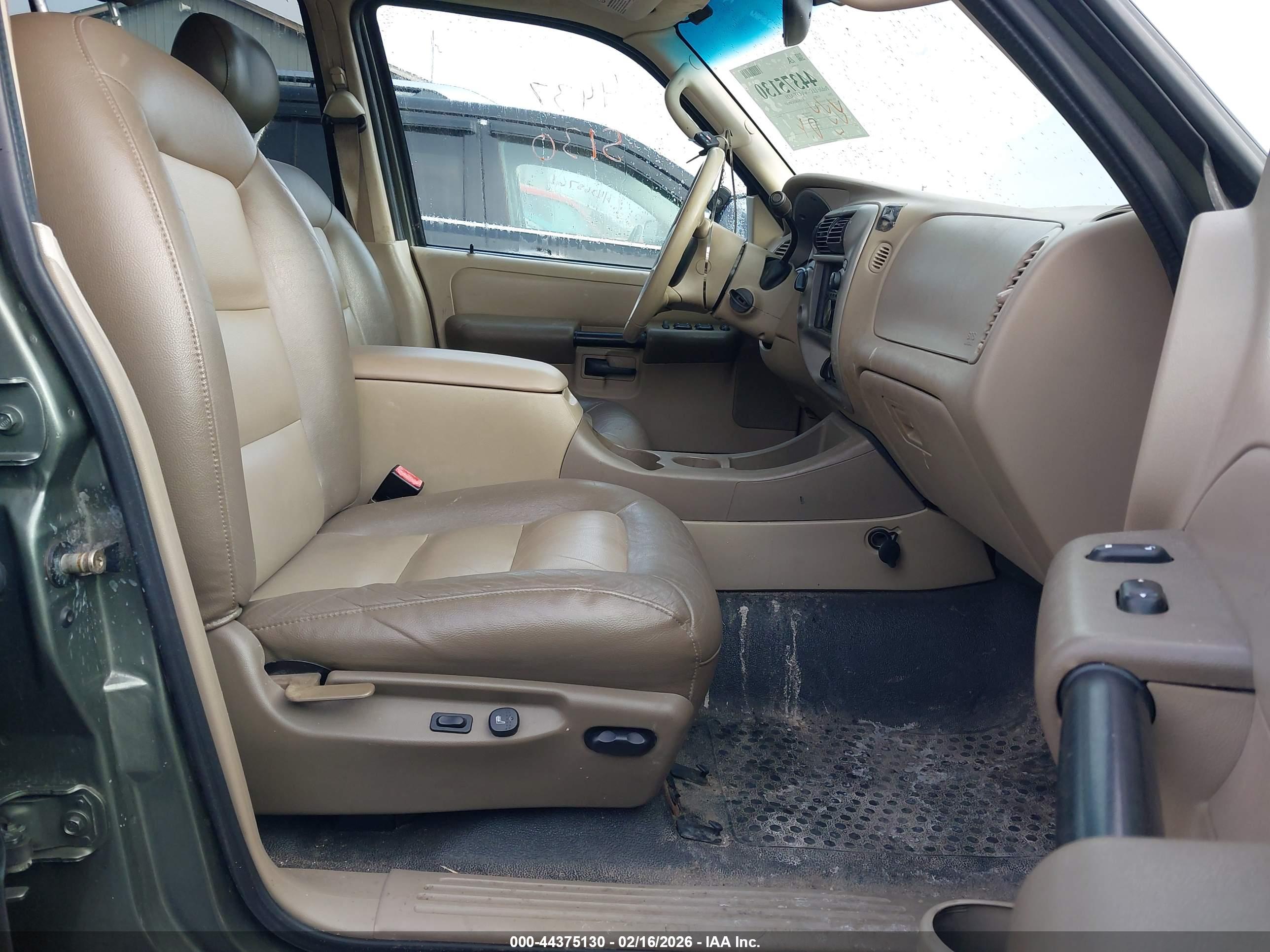FORD EXPLORER image 5