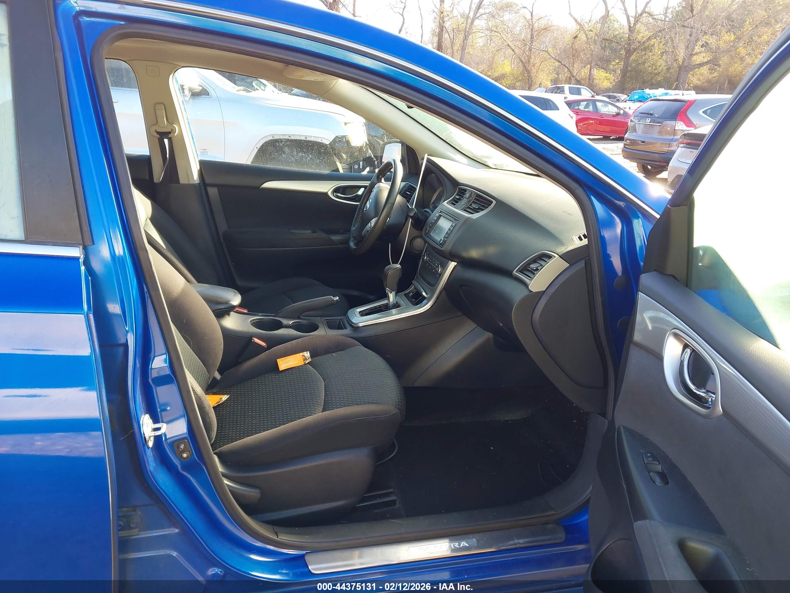 NISSAN SENTRA image 5