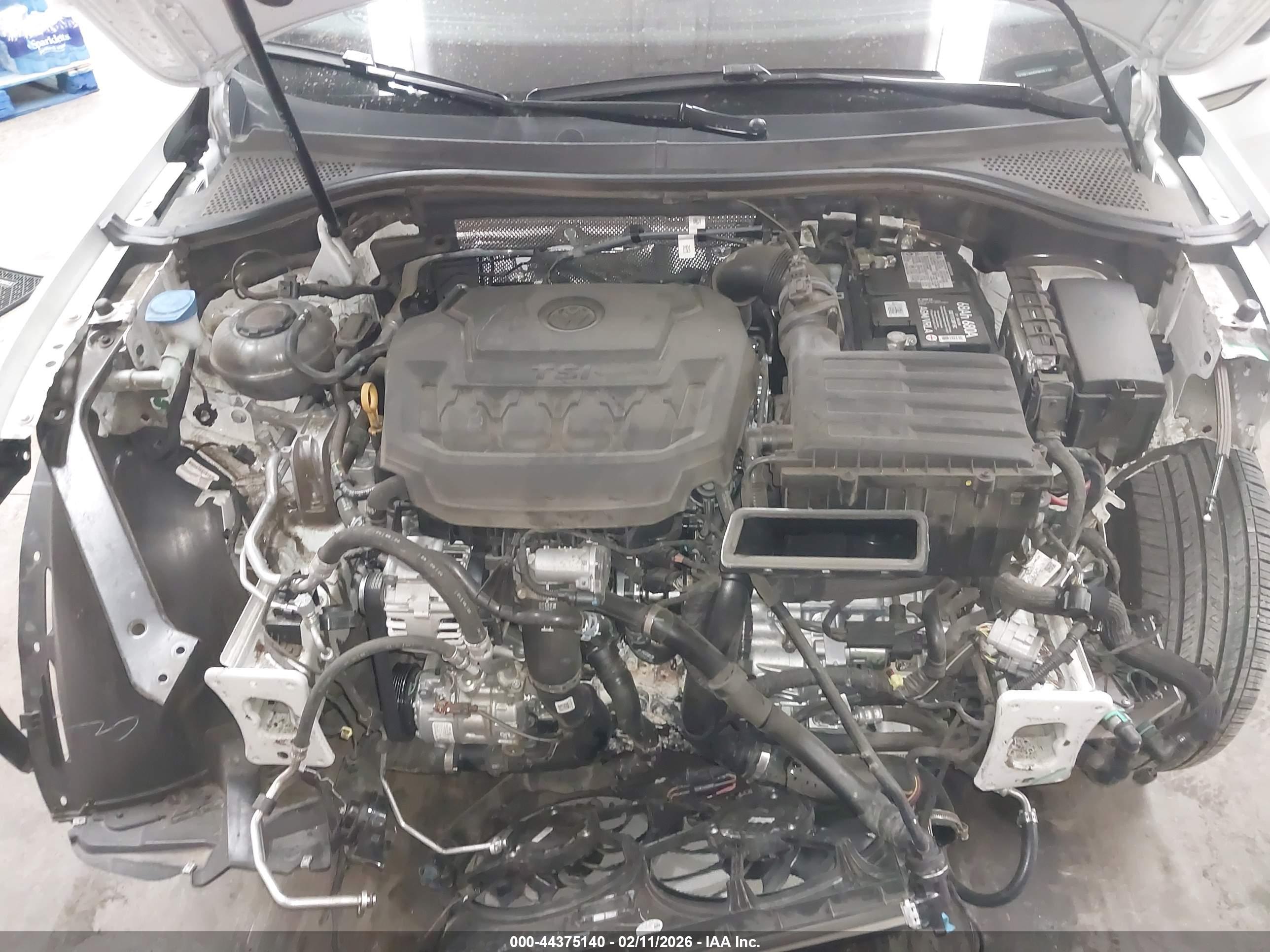 VOLKSWAGEN TIGUAN image 10