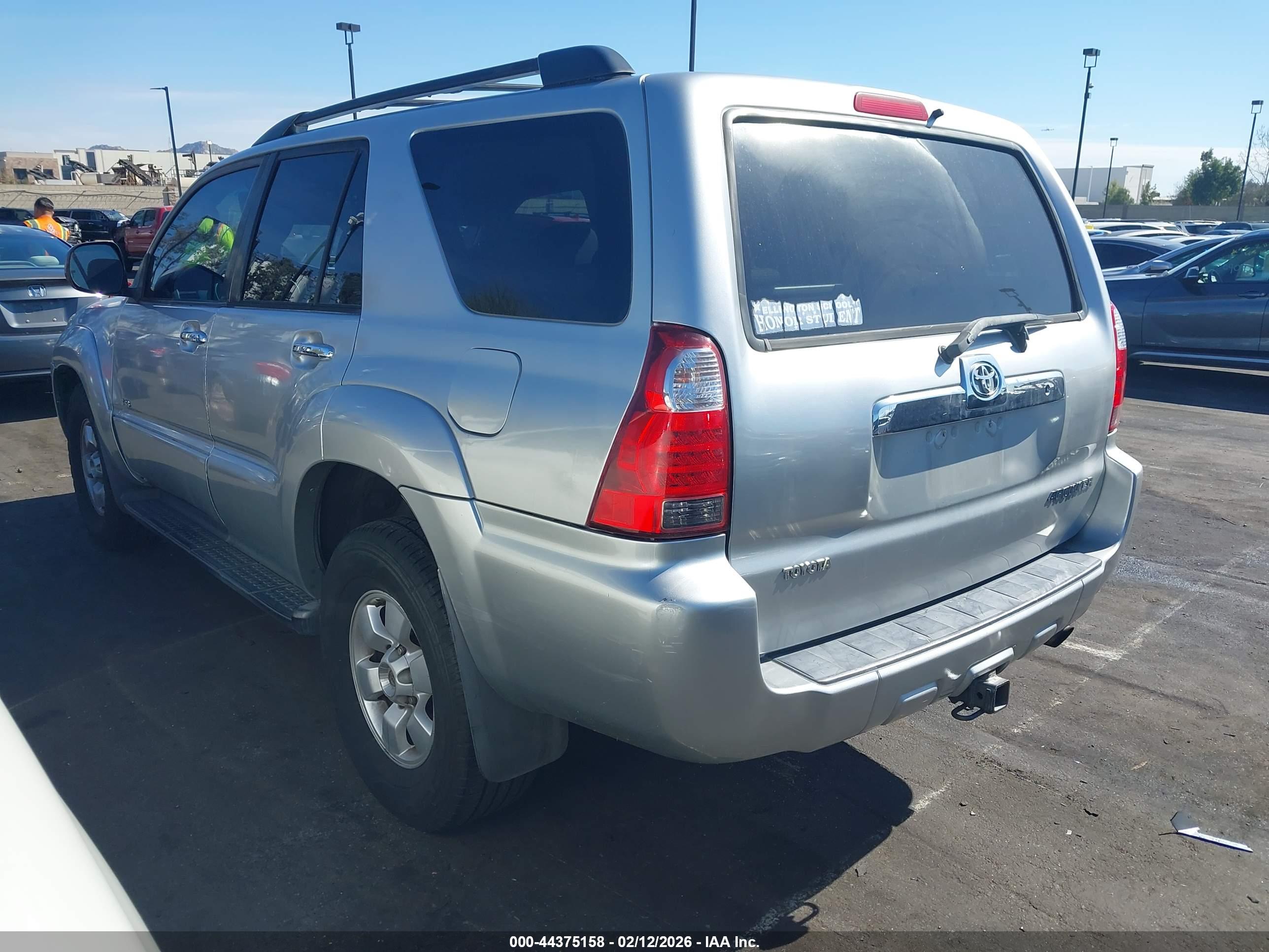 TOYOTA 4RUNNER image 3