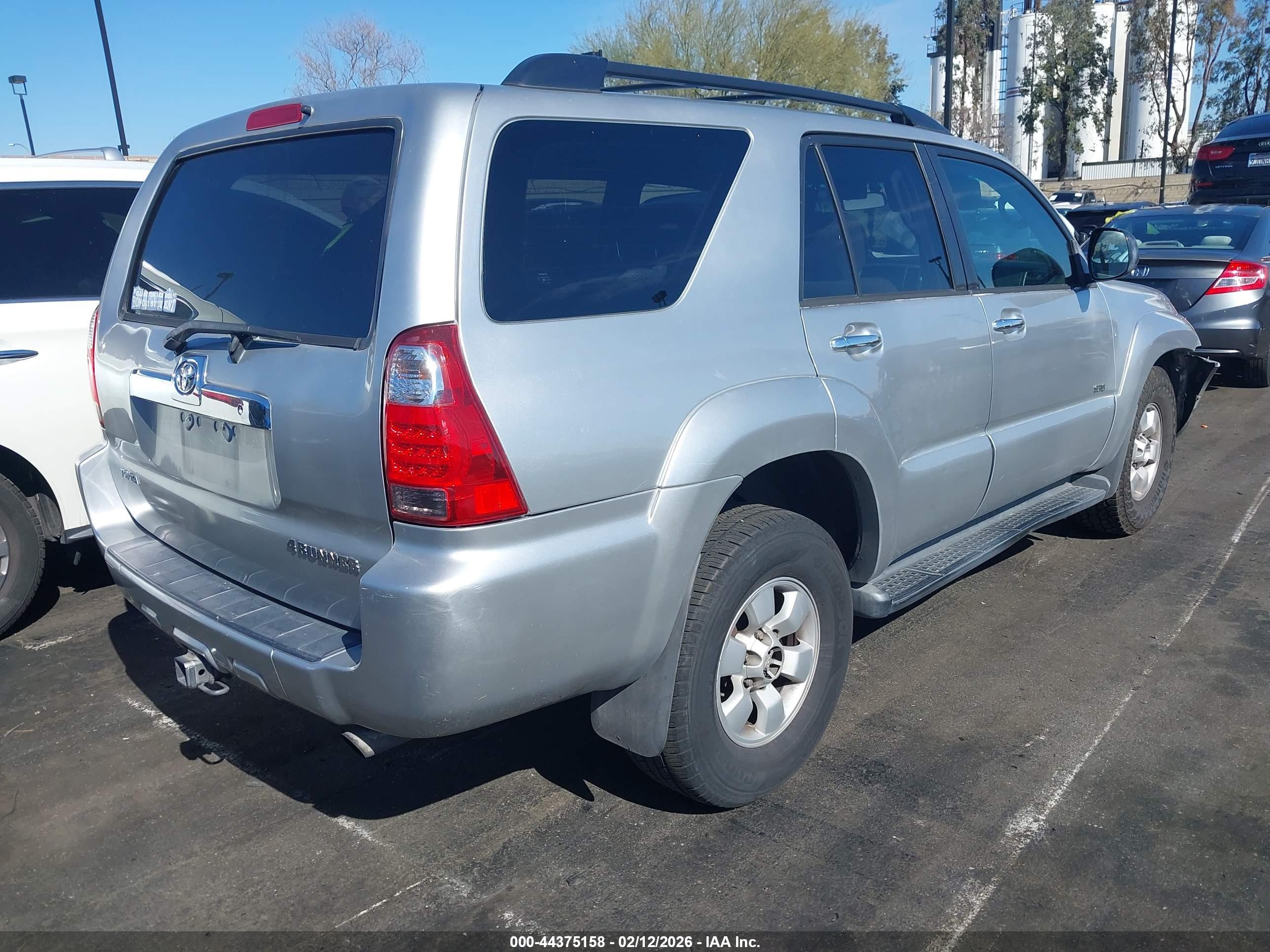 TOYOTA 4RUNNER image 4
