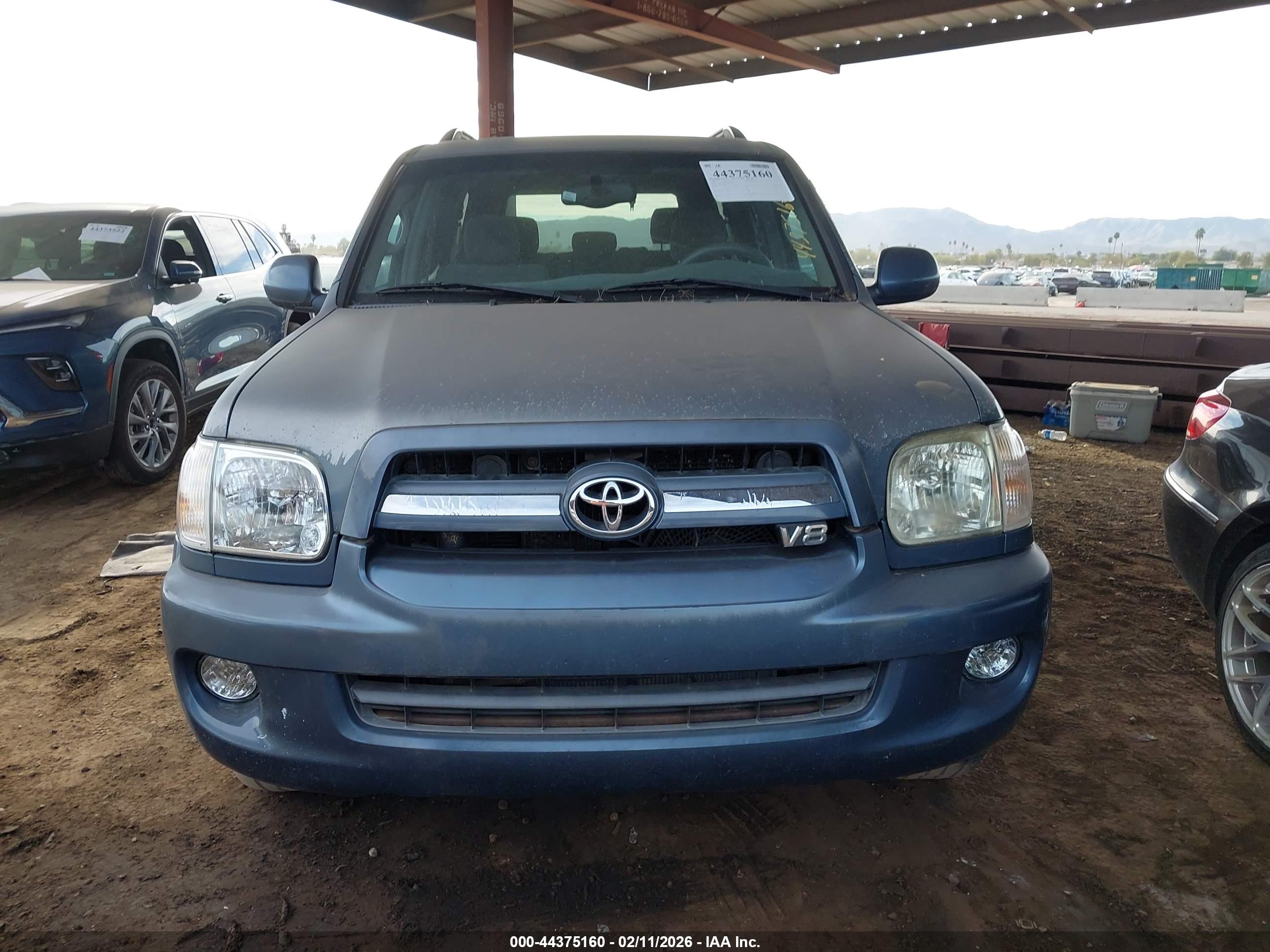 TOYOTA SEQUOIA image 6