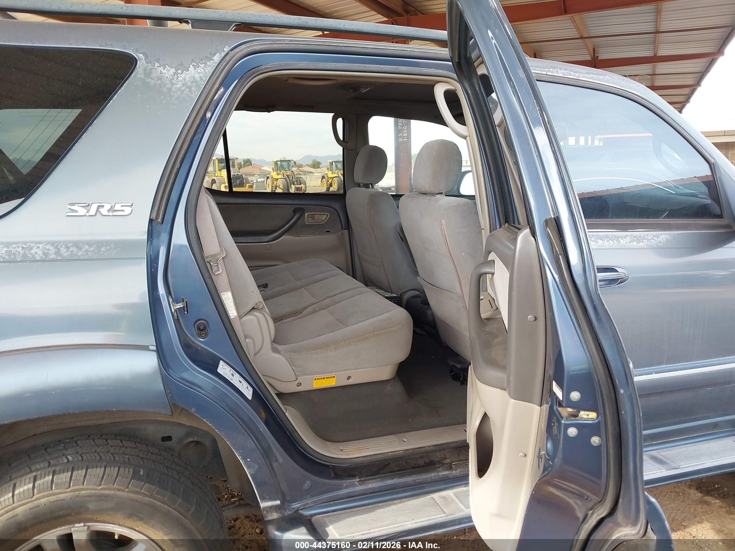 TOYOTA SEQUOIA image 8