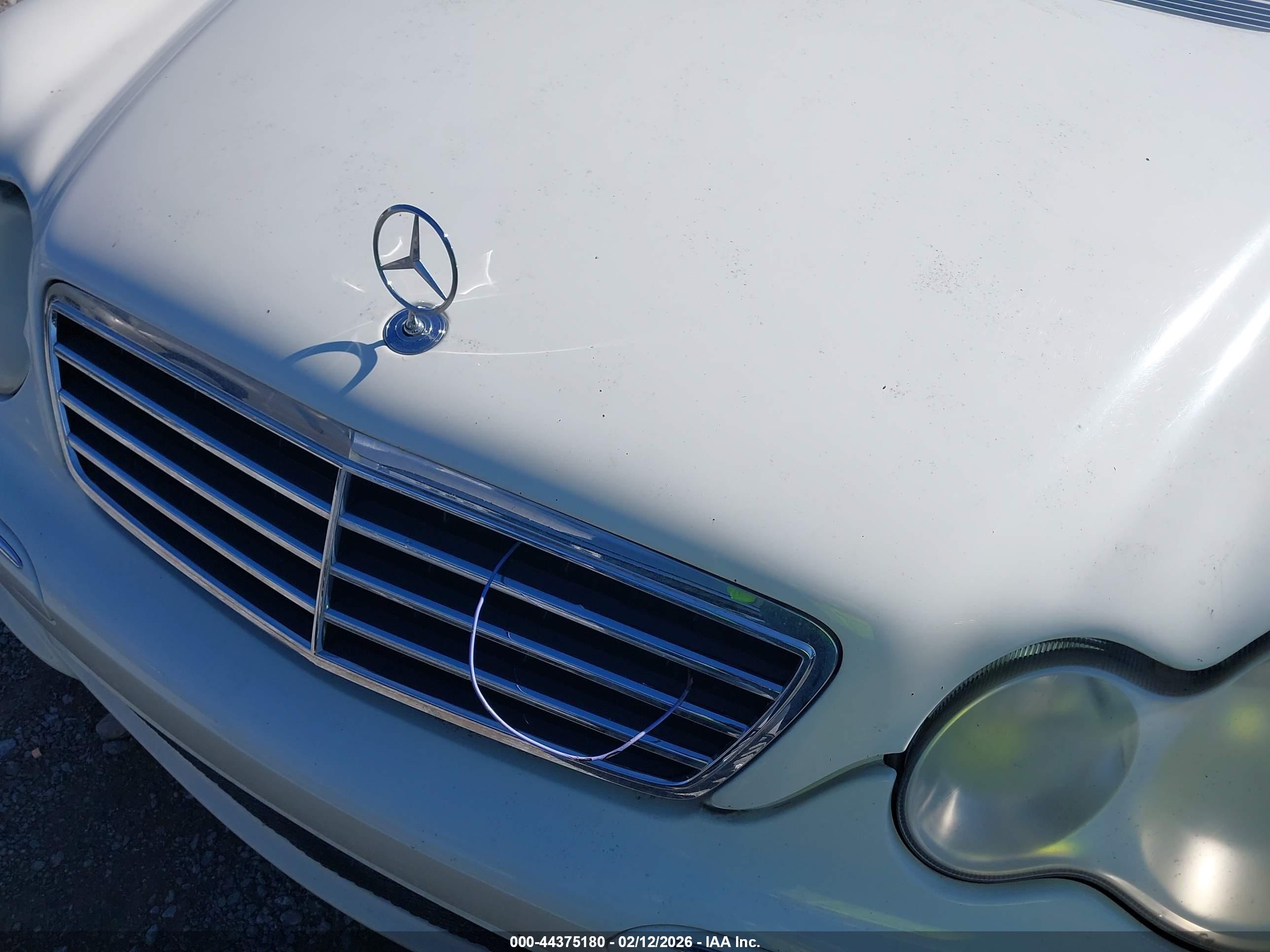 MERCEDES-BENZ C image 10