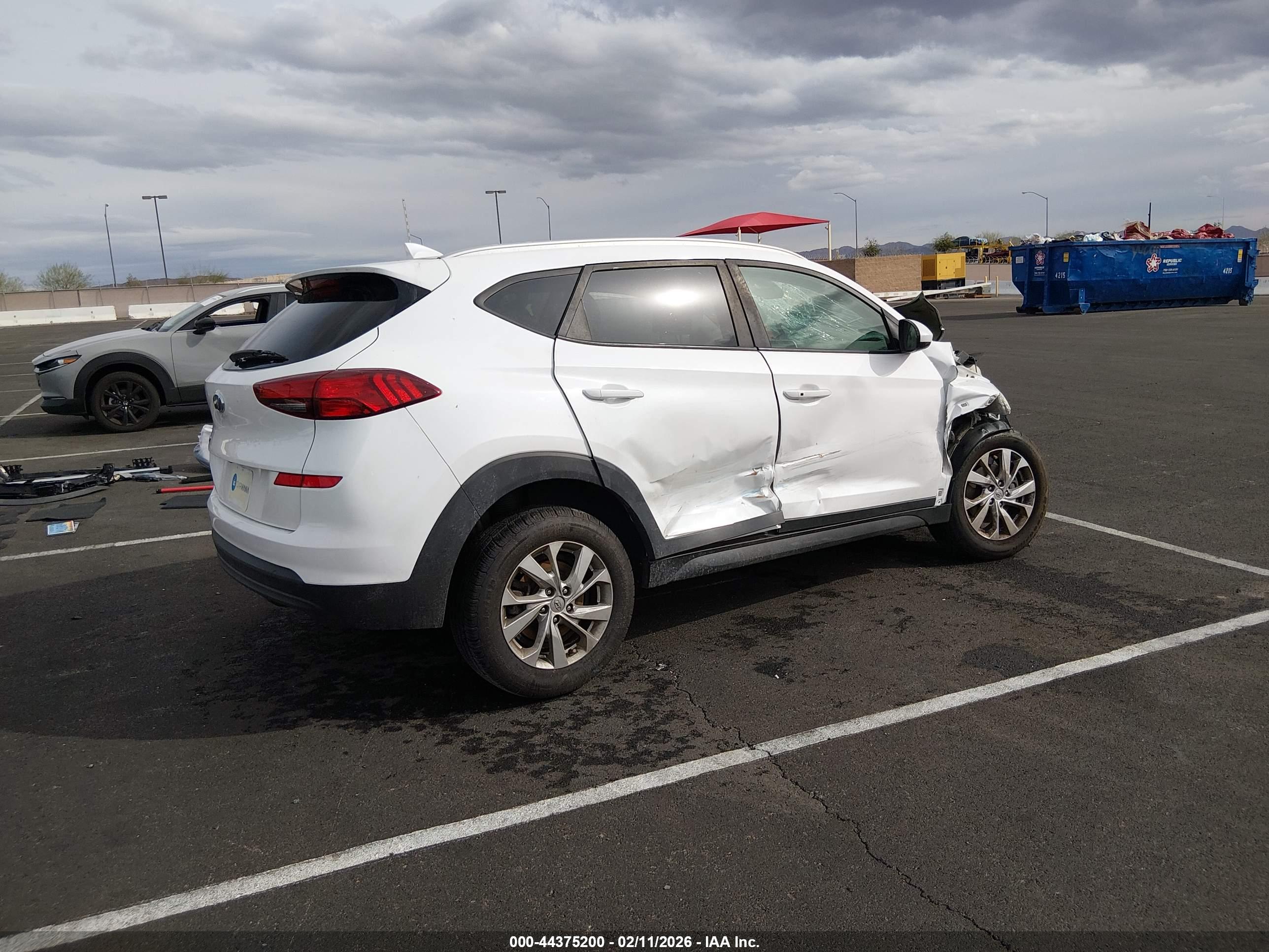 HYUNDAI TUCSON image 4