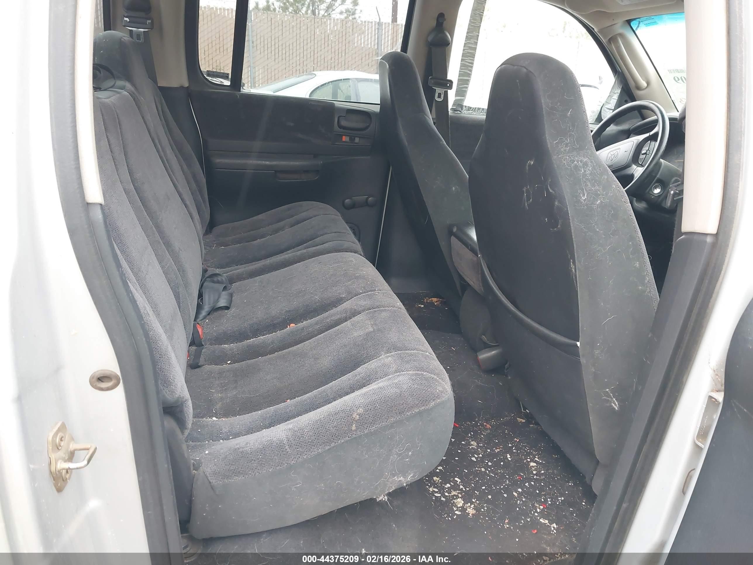 DODGE DAKOTA image 8