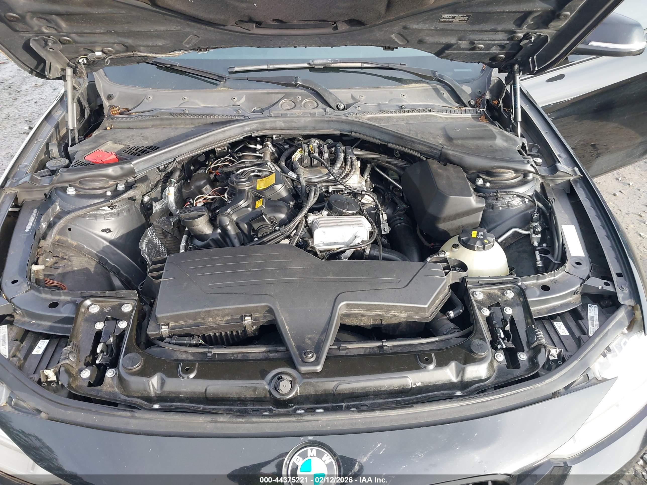 BMW 328I image 10