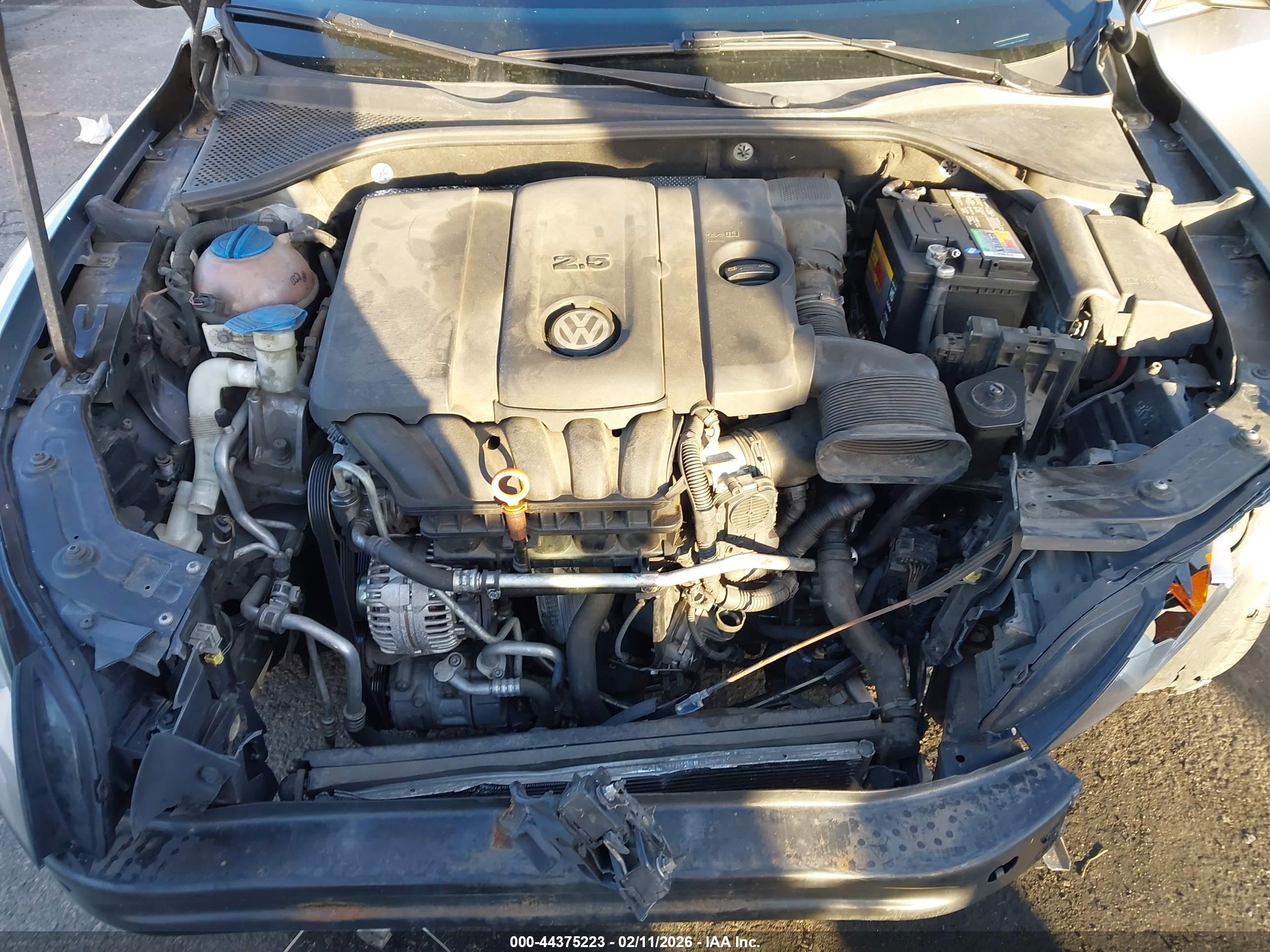 VOLKSWAGEN PASSAT image 10