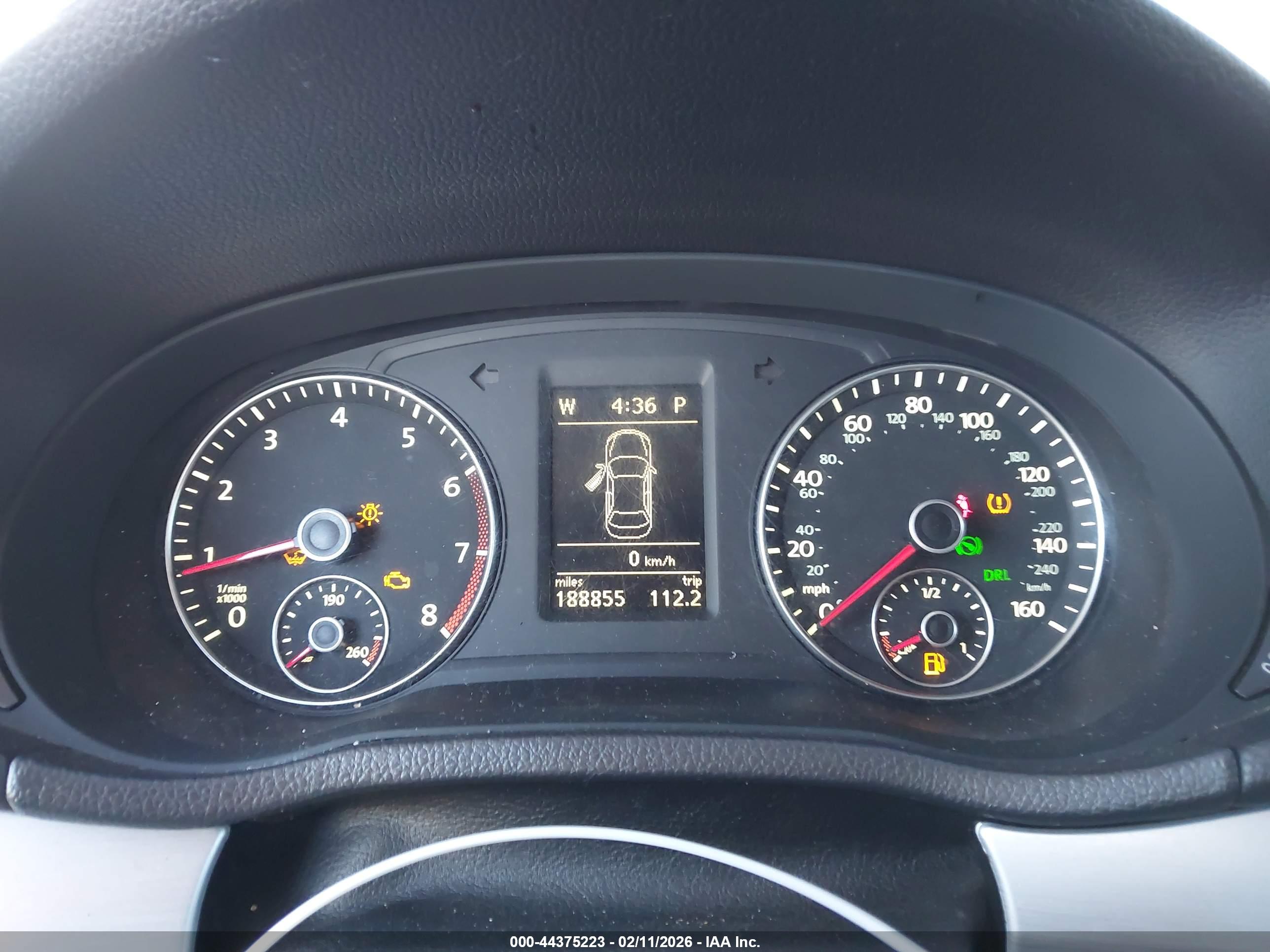 VOLKSWAGEN PASSAT image 7