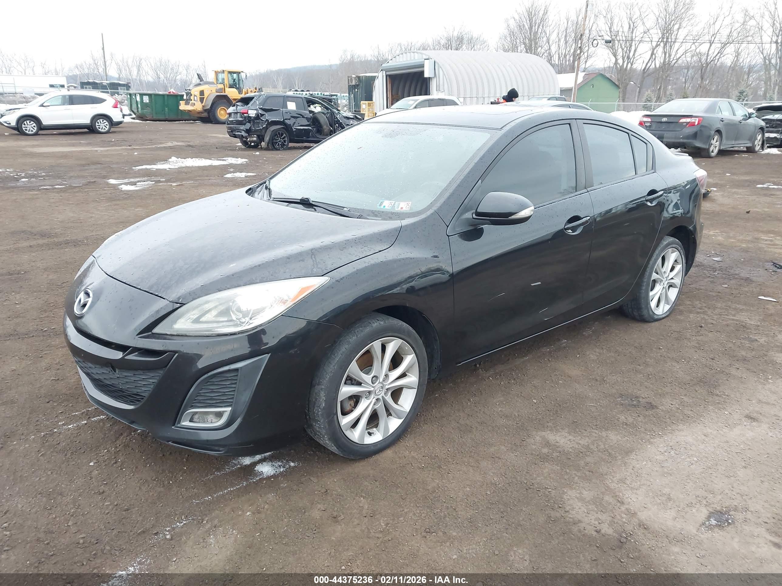 MAZDA MAZDA3 image 2