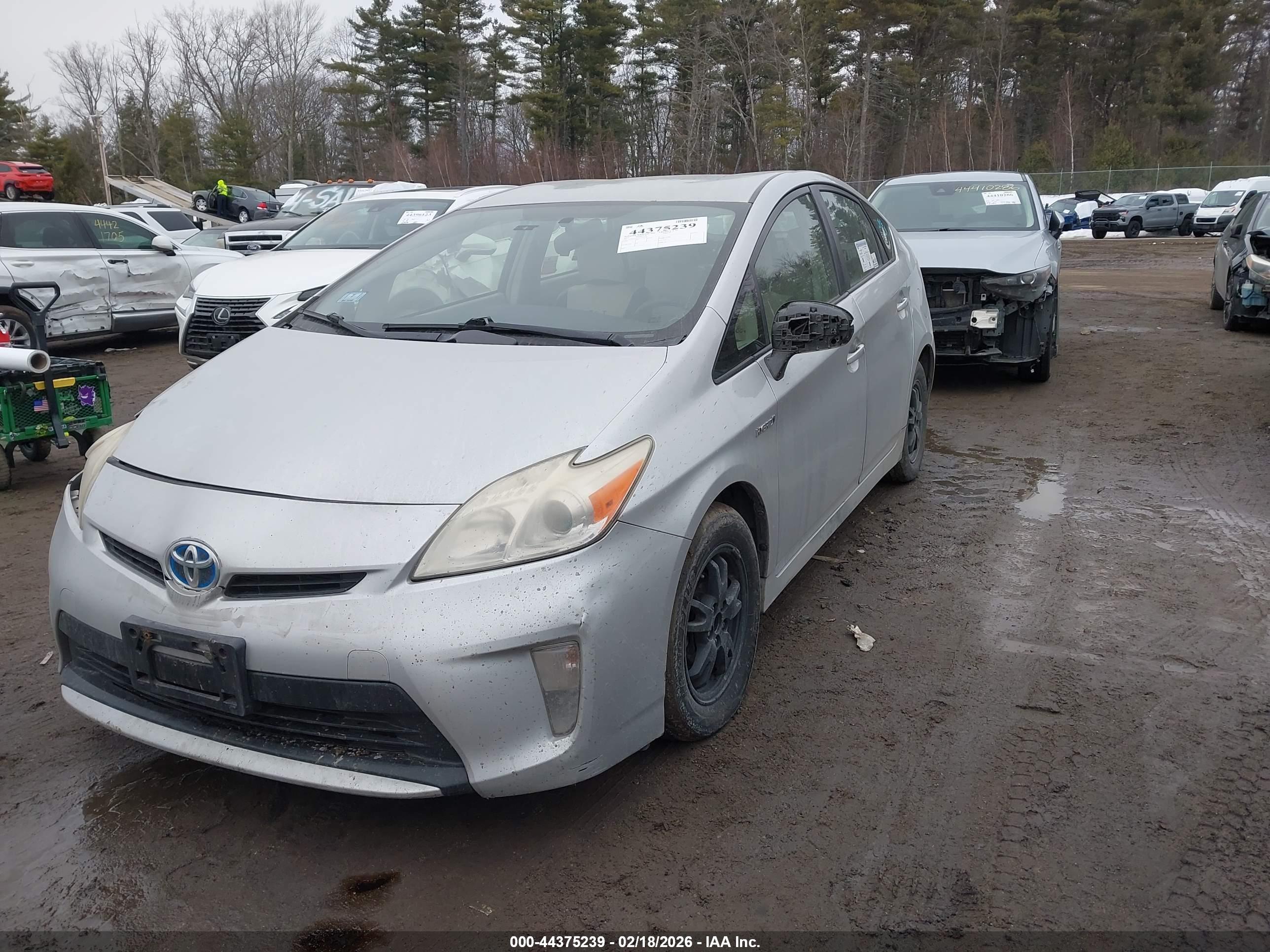 TOYOTA PRIUS image 2