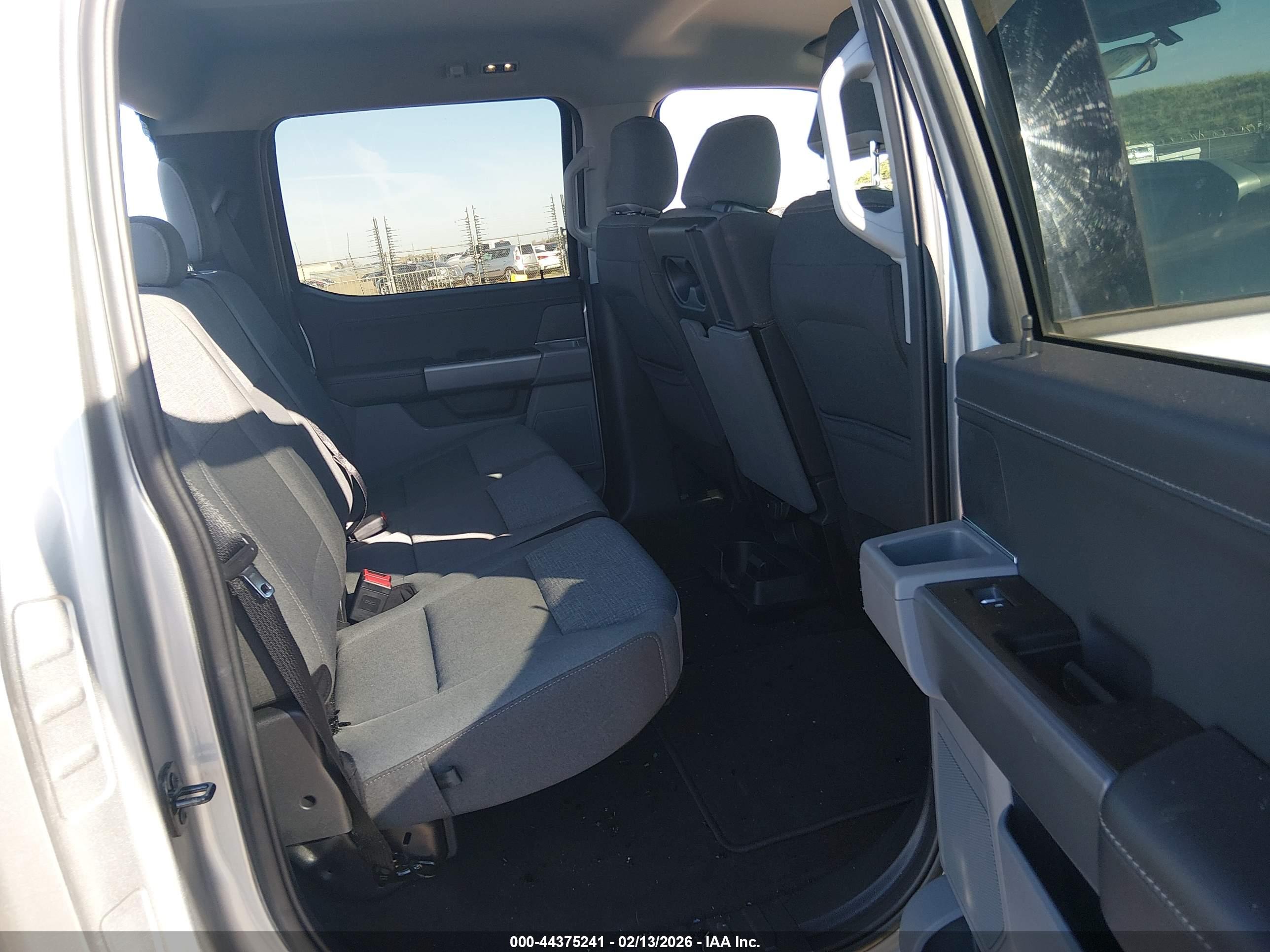 FORD F-150 image 8