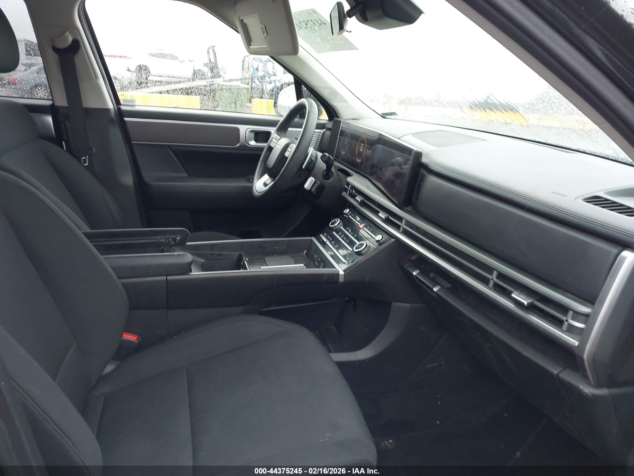 HYUNDAI SANTA image 5