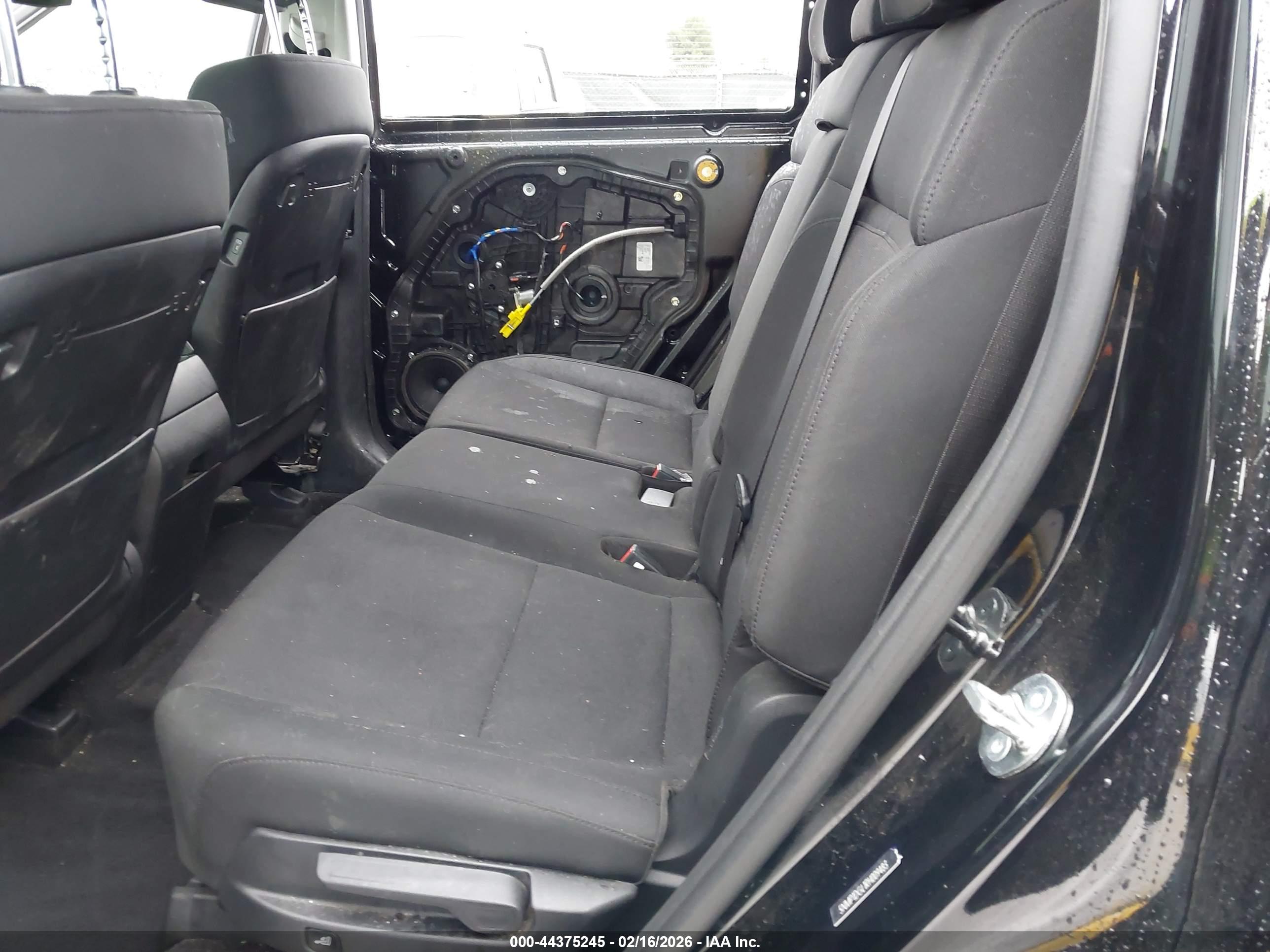 HYUNDAI SANTA image 8