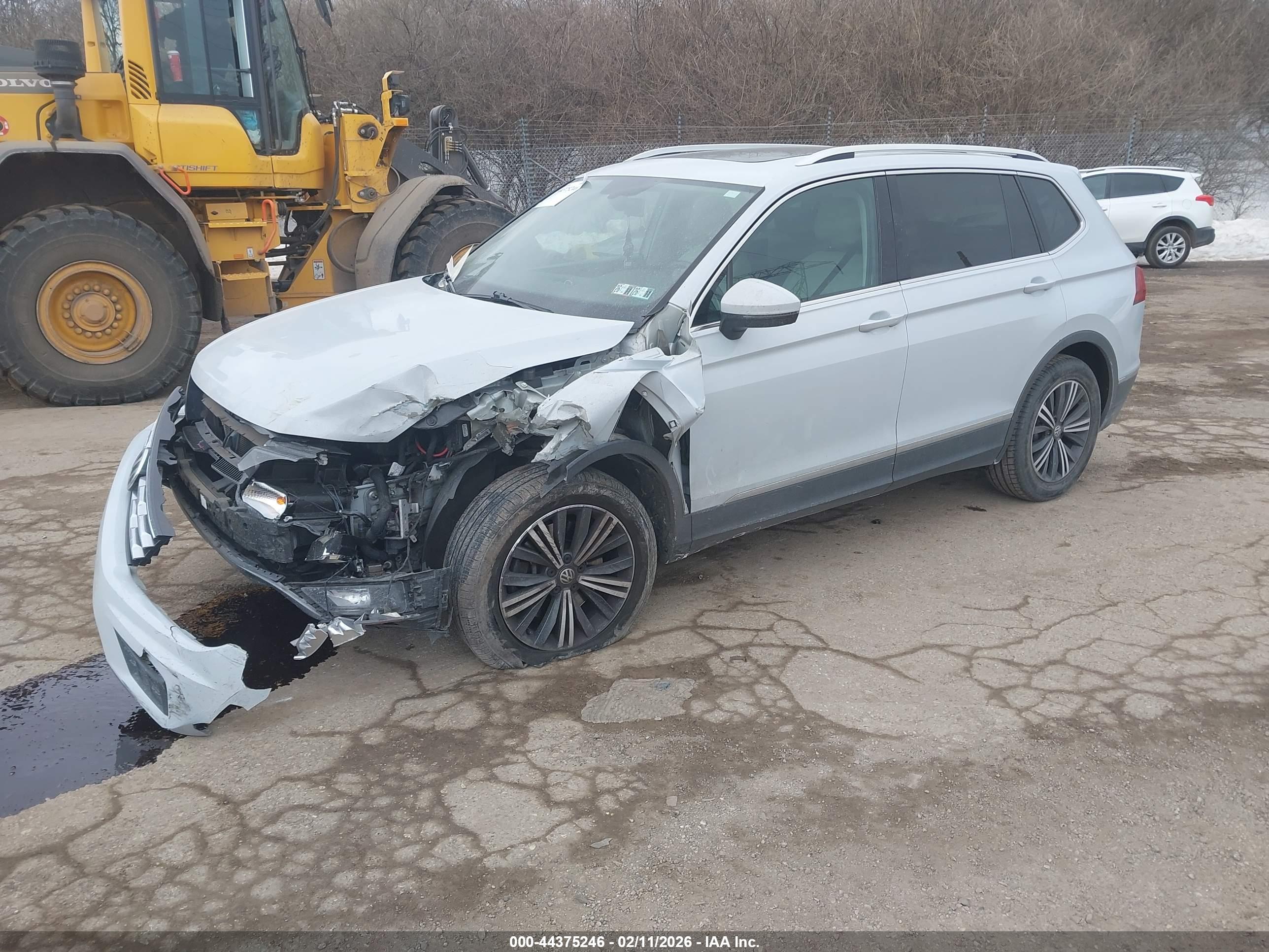 VOLKSWAGEN TIGUAN image 2